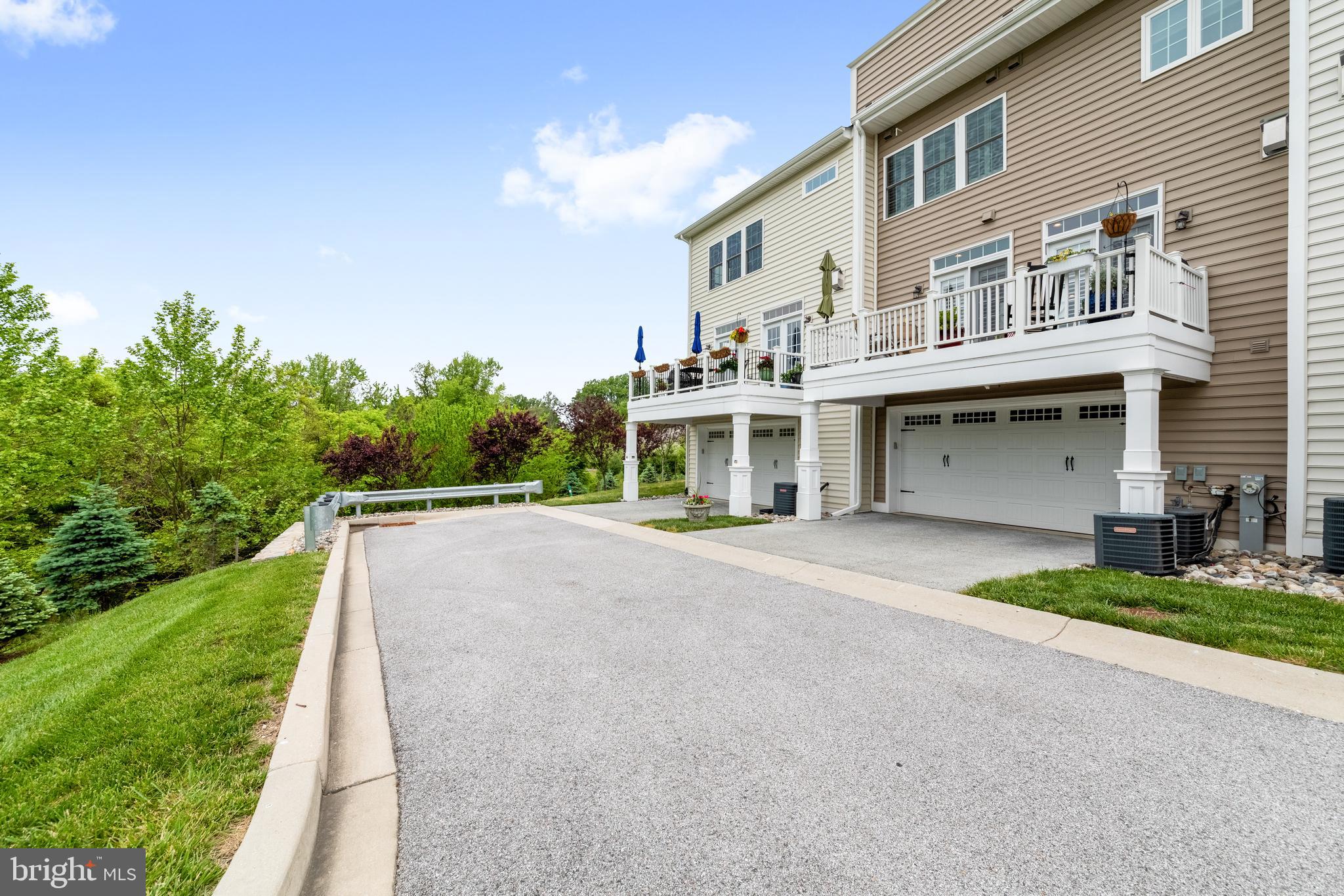 TAYLOR VILLAGE - Residential