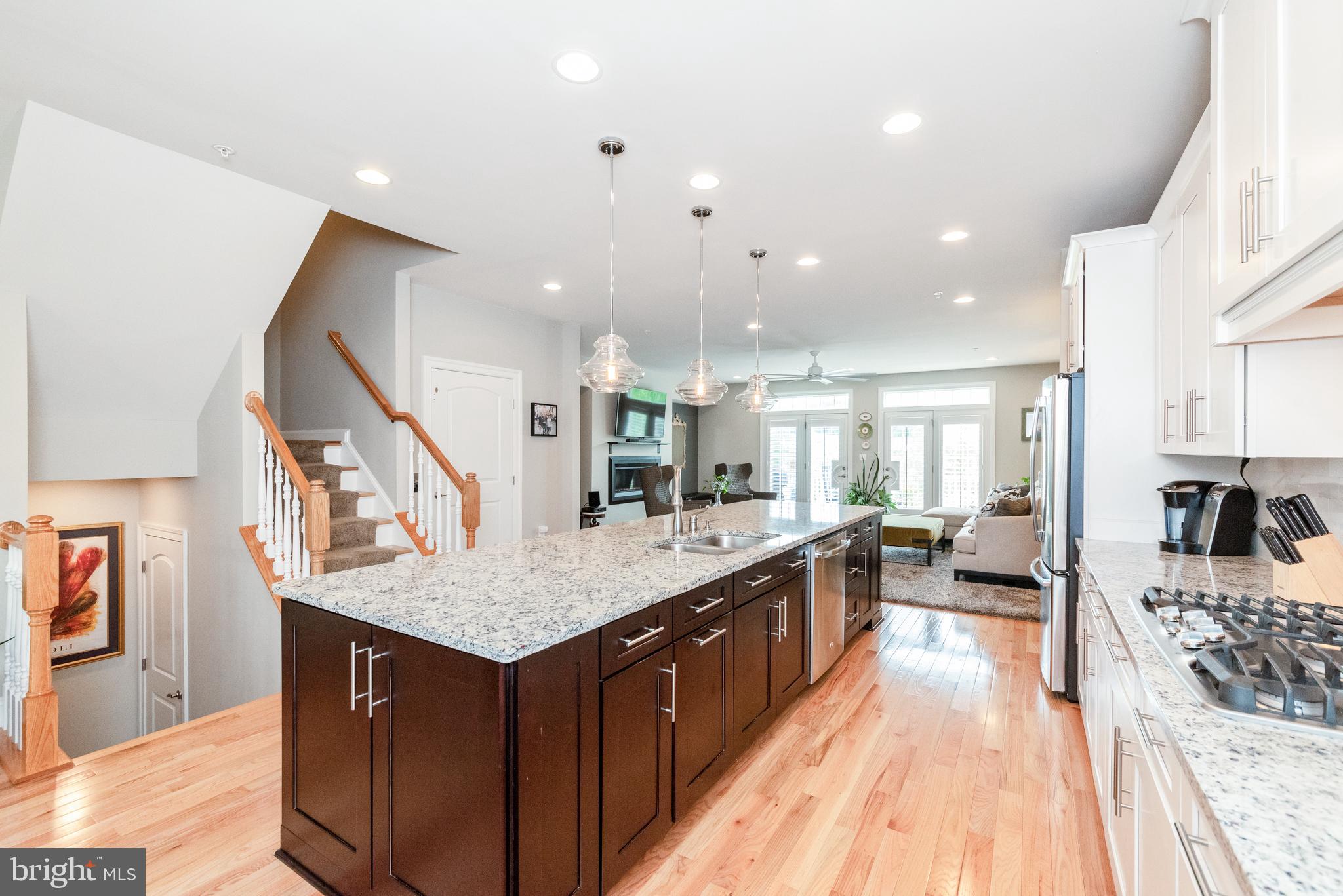 TAYLOR VILLAGE - Residential