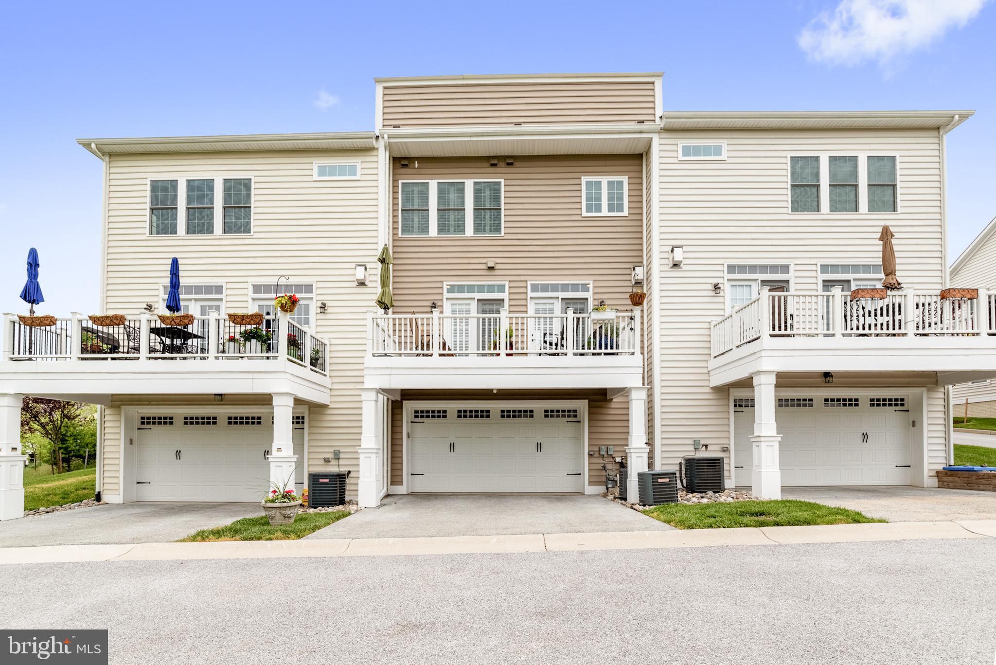 TAYLOR VILLAGE - Residential