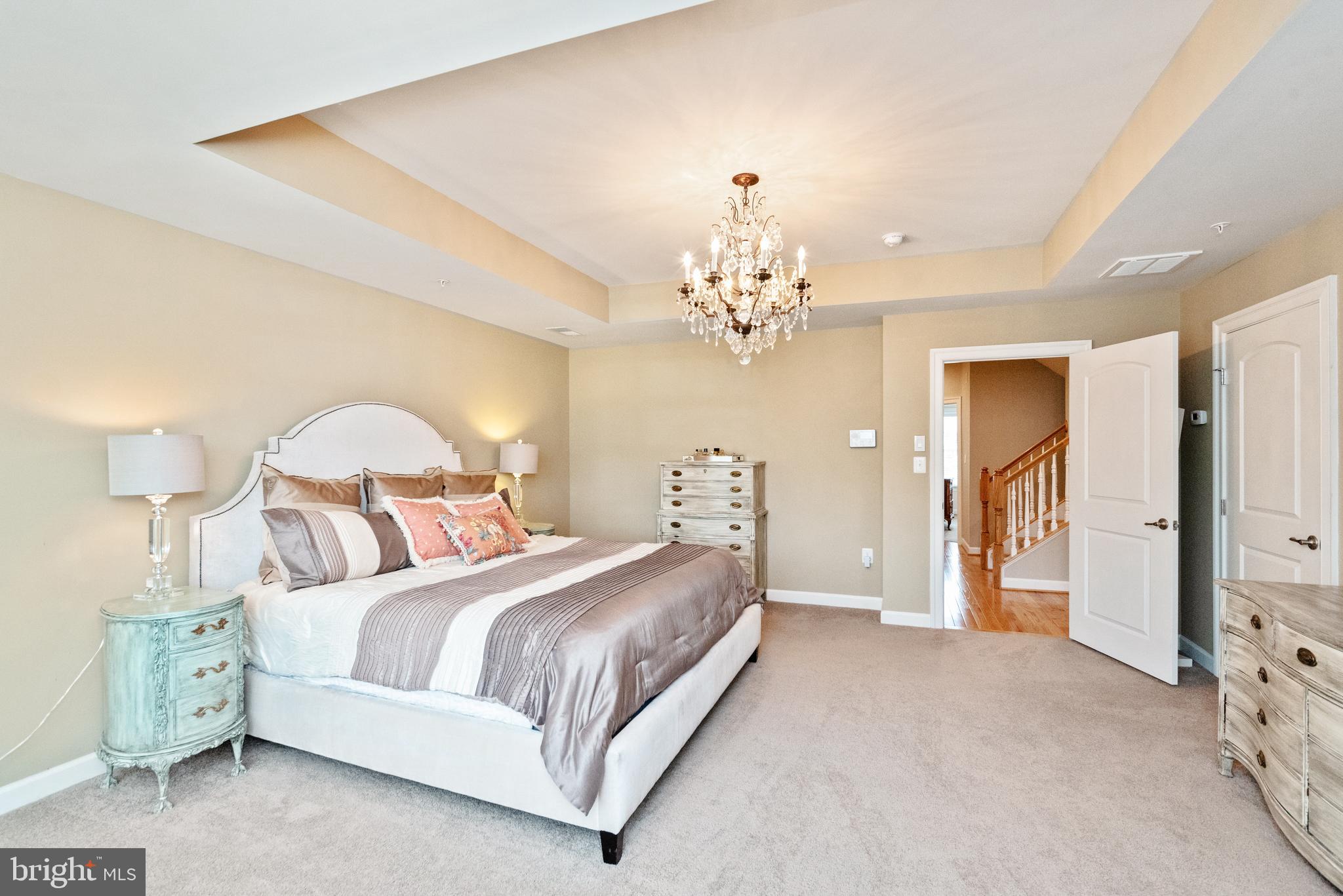 TAYLOR VILLAGE - Residential