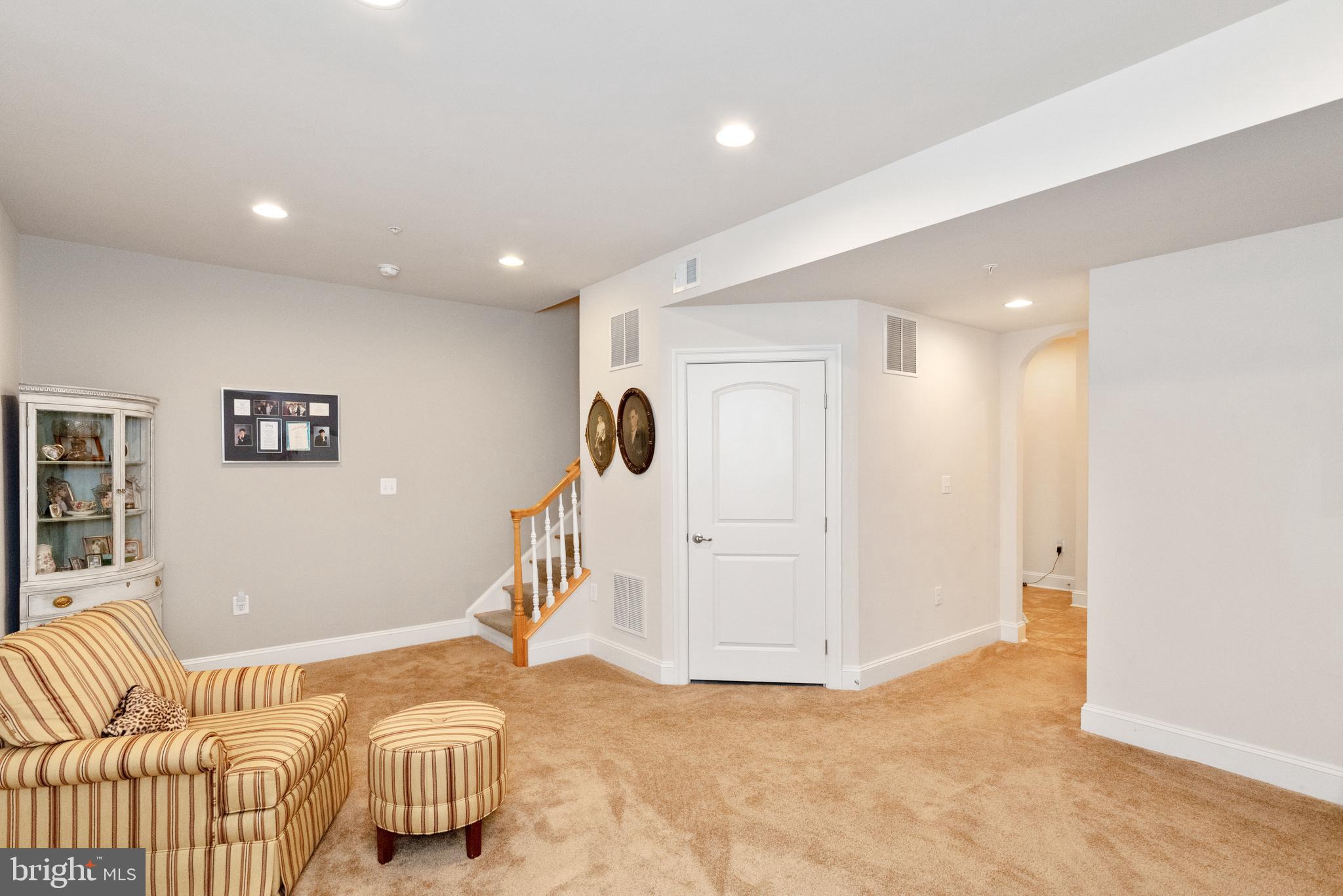 TAYLOR VILLAGE - Residential