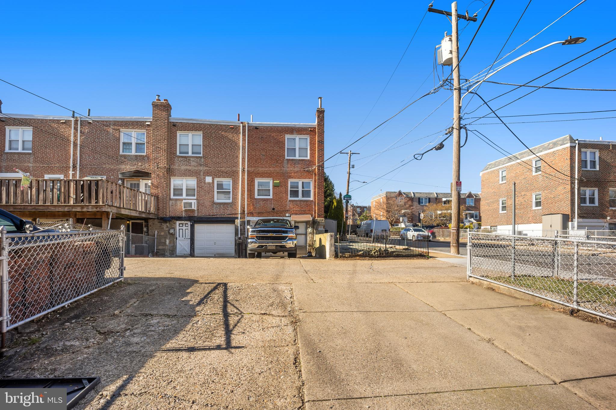 HOLMESBURG - Residential