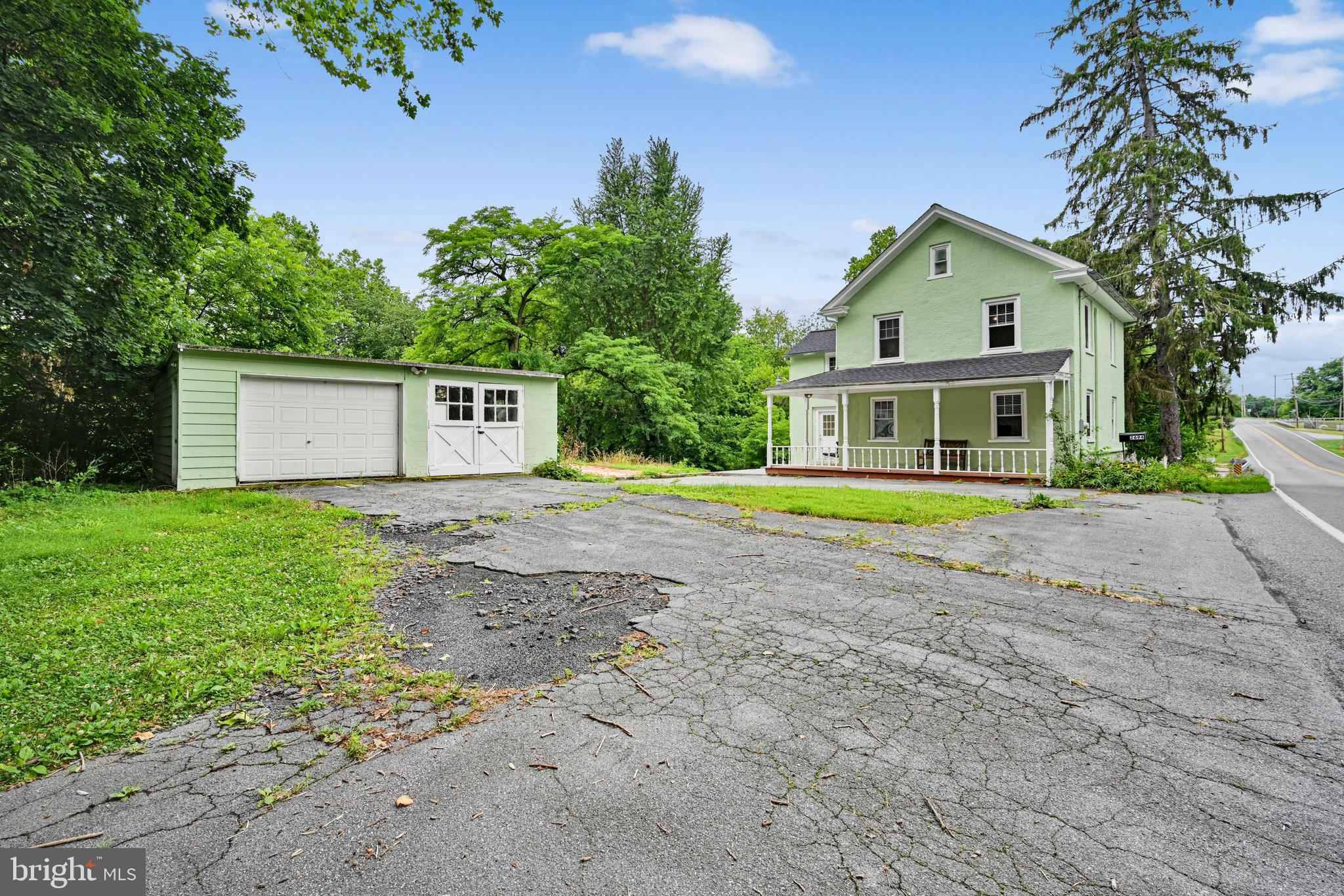 2694 CHARLESTOWN ROAD