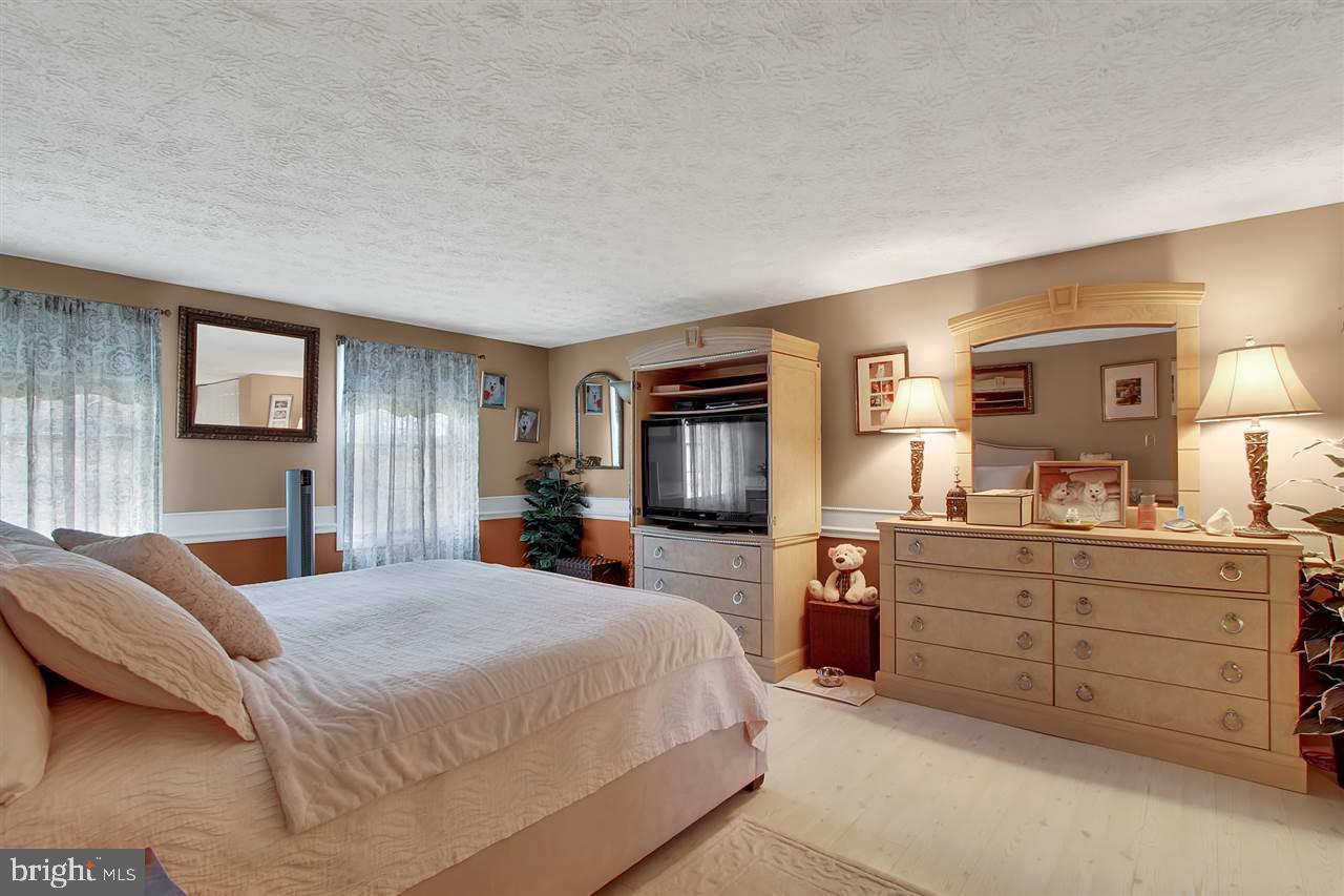 HERITAGE FARMS - Residential
