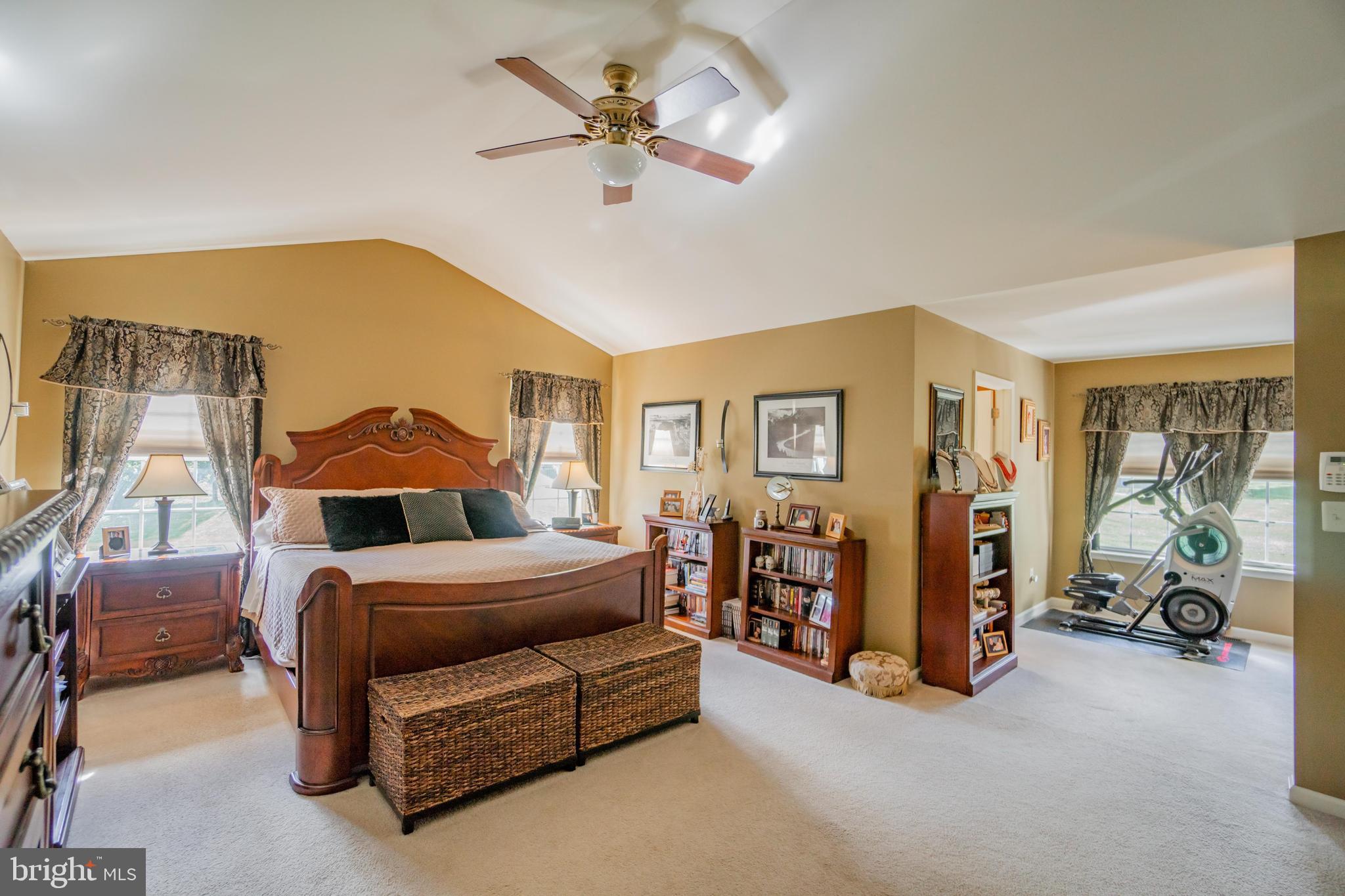 BELLA VISTA - Residential