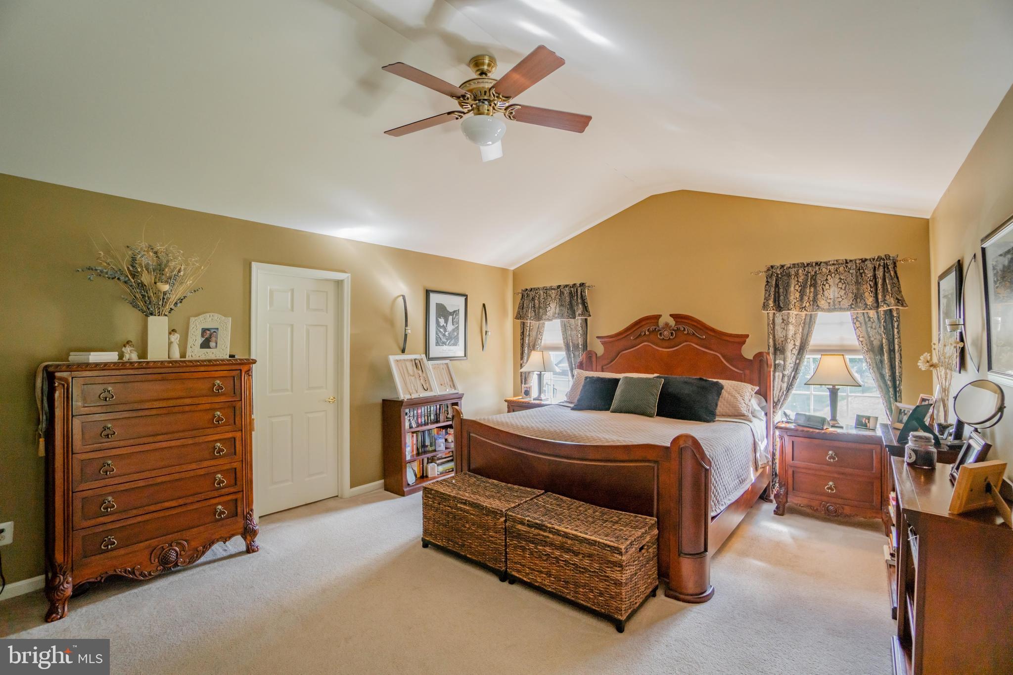 BELLA VISTA - Residential