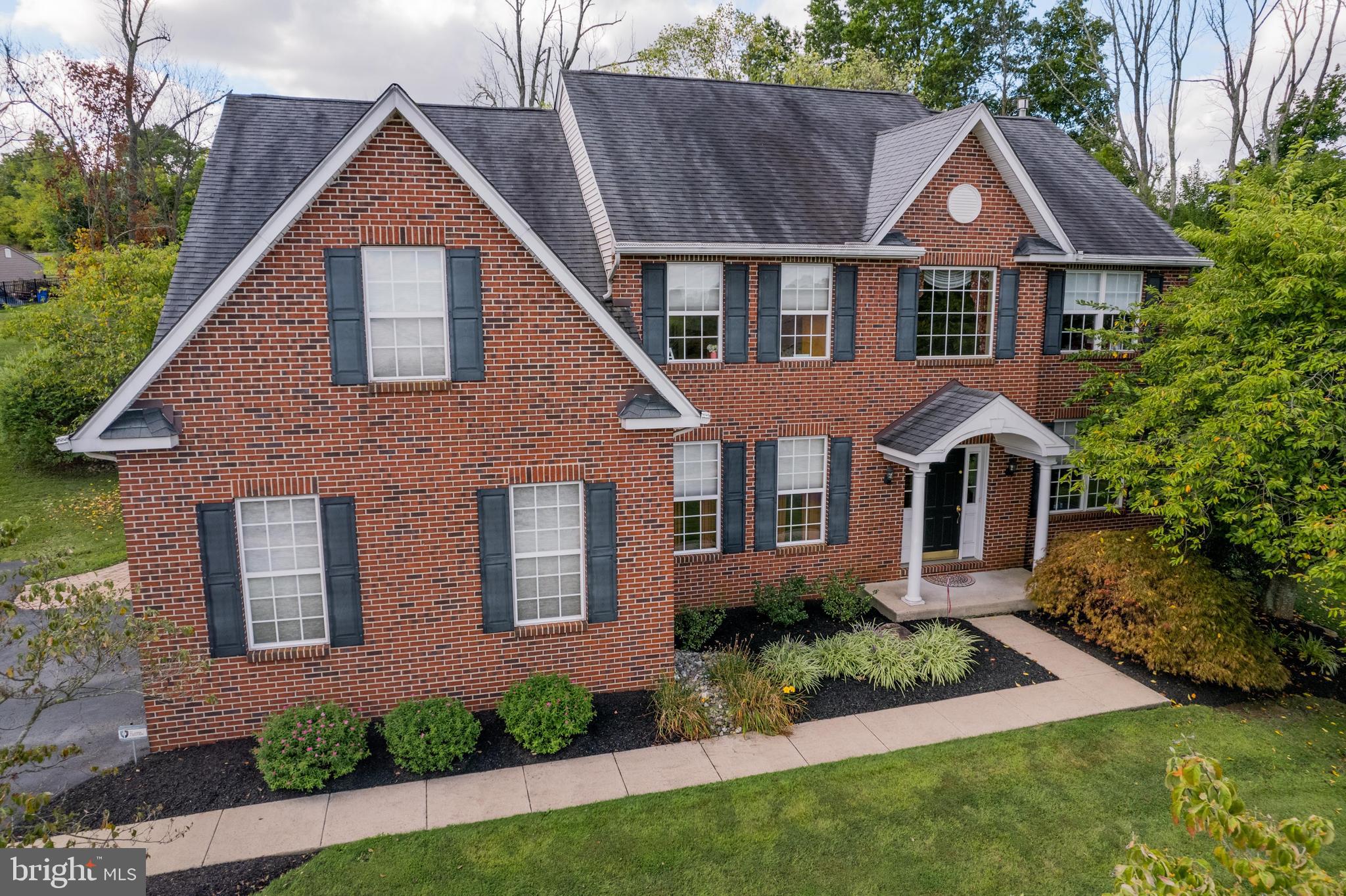 BELLA VISTA - Residential