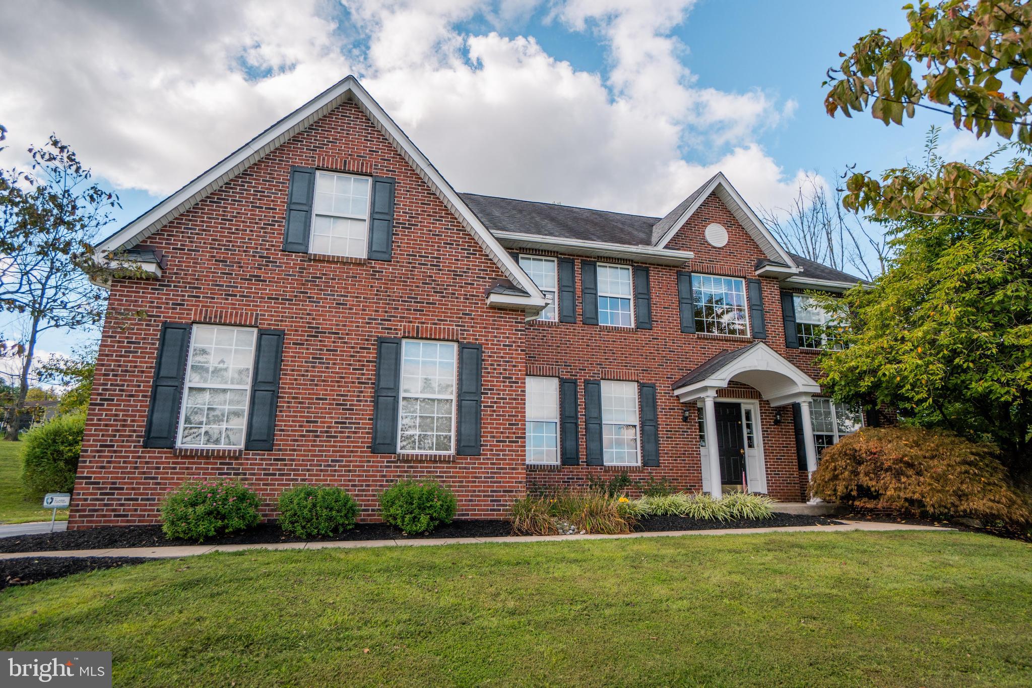 BELLA VISTA - Residential