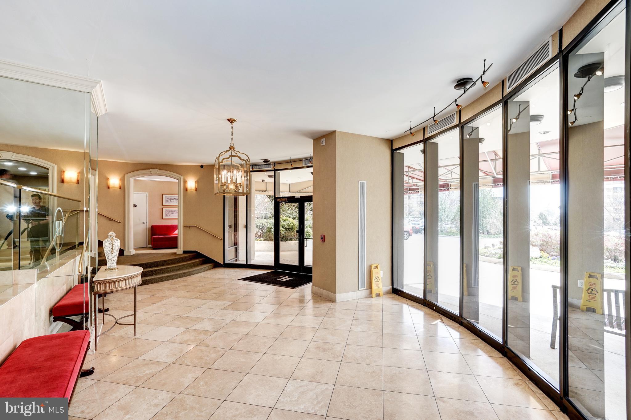 ROTONDA - Residential