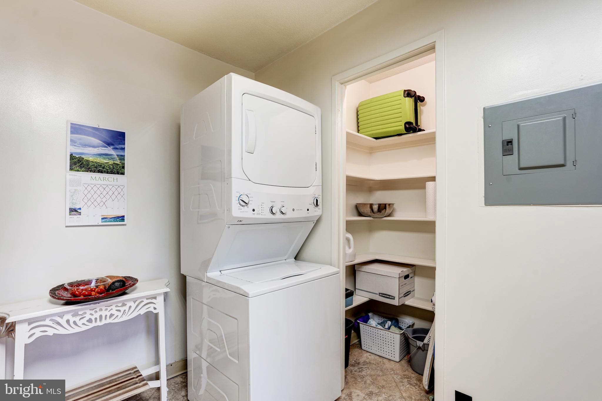 ROTONDA - Residential