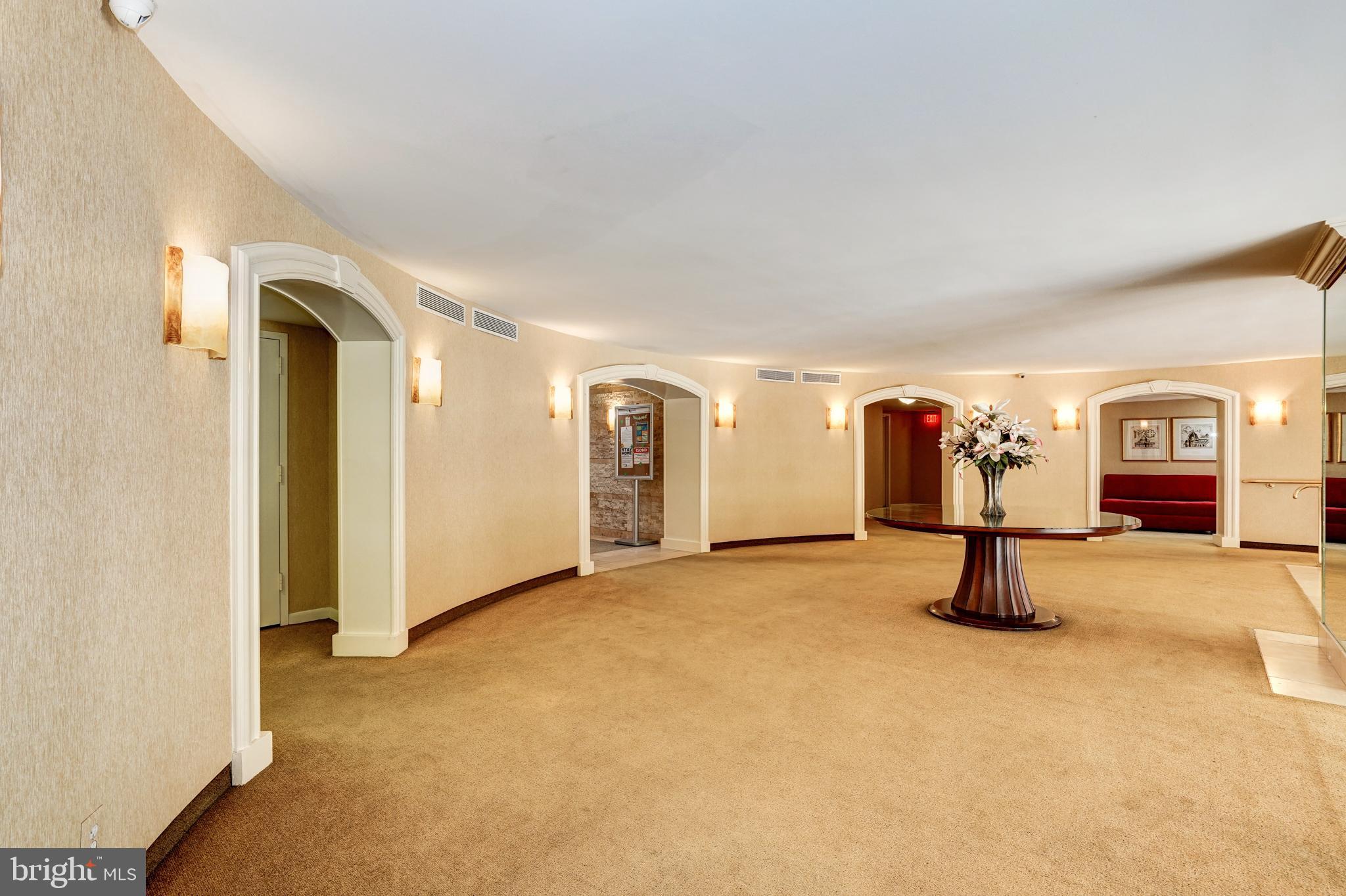 ROTONDA - Residential