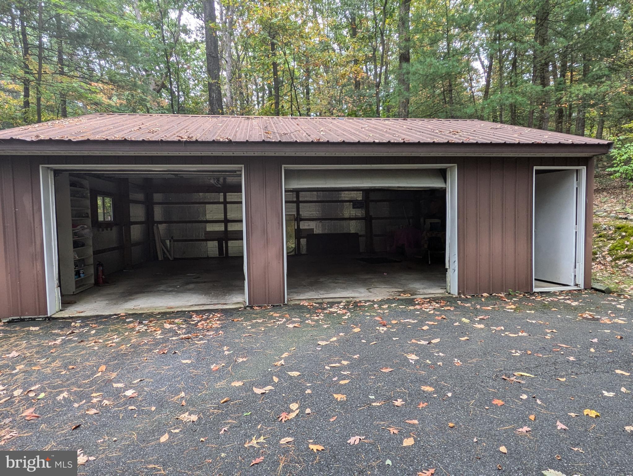 SAVILLE TOWNSHIP - Residential