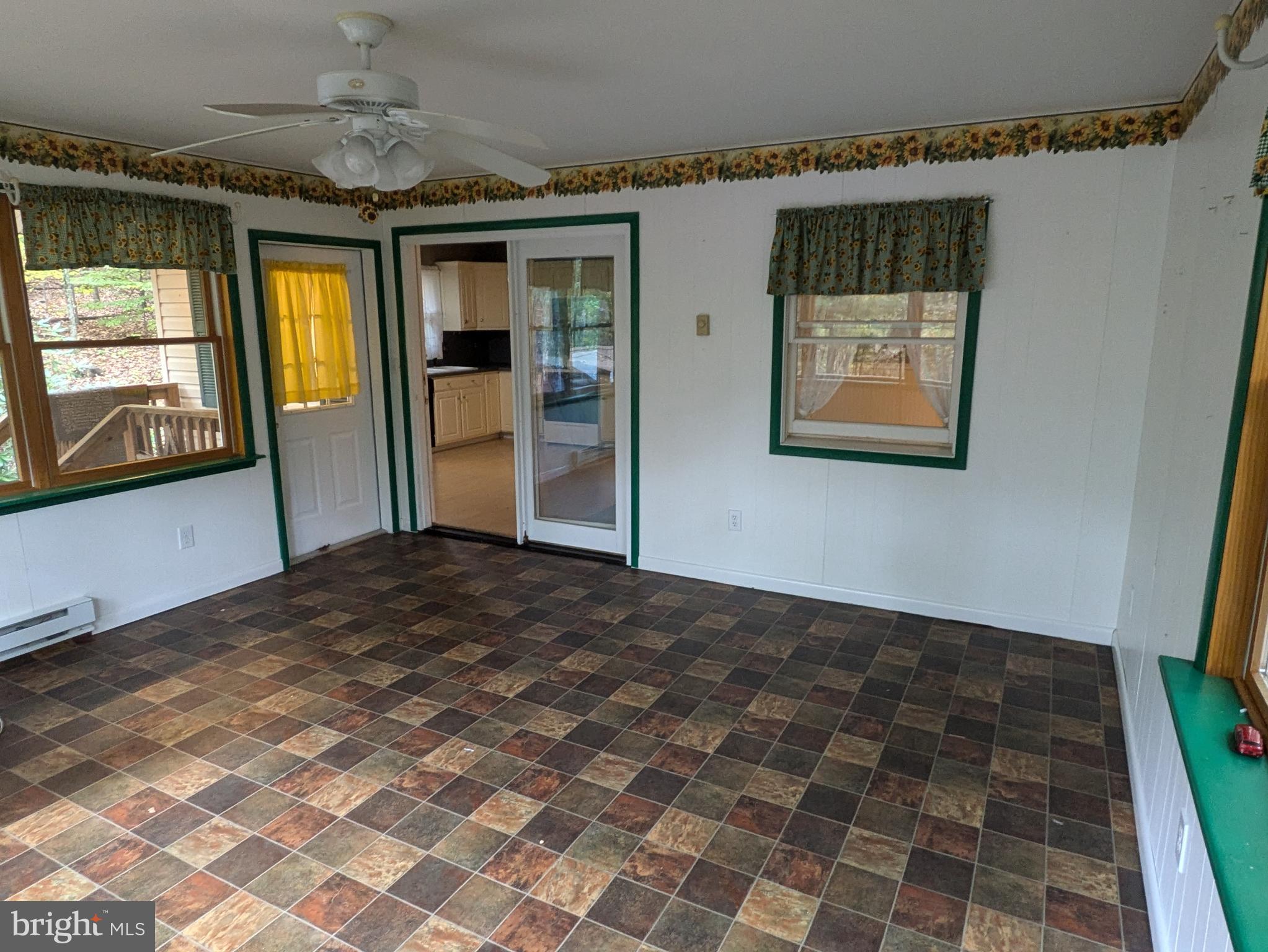 SAVILLE TOWNSHIP - Residential