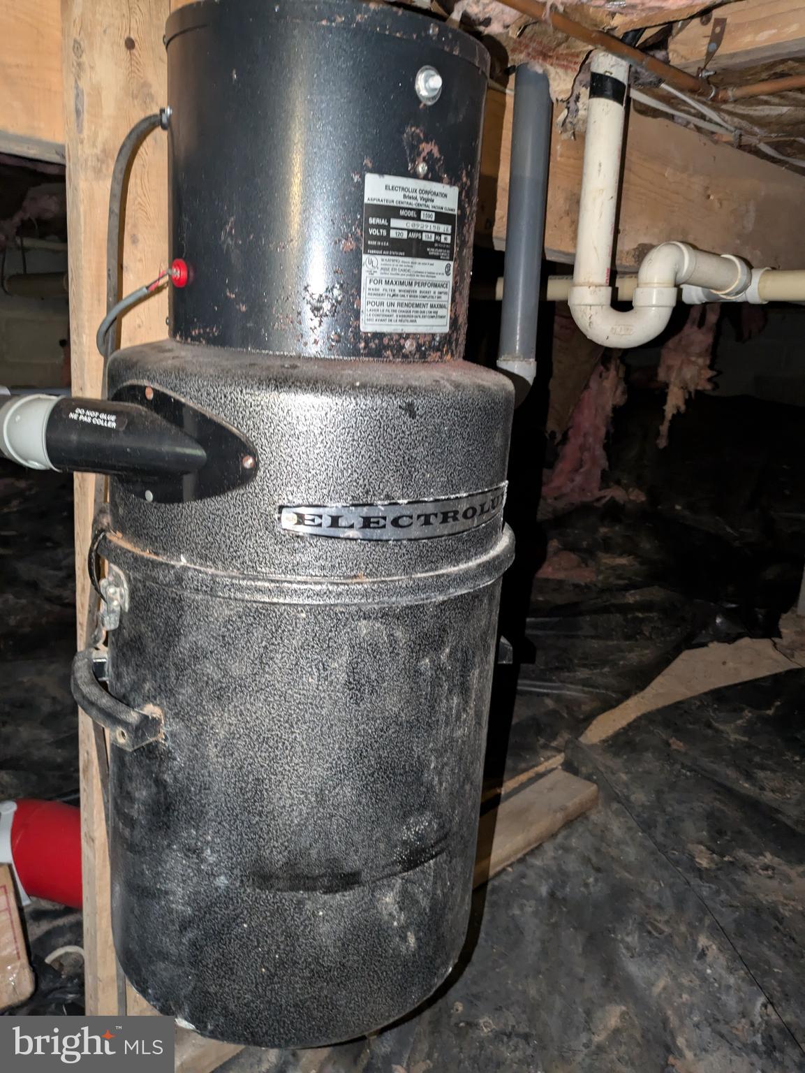 SAVILLE TOWNSHIP - Residential