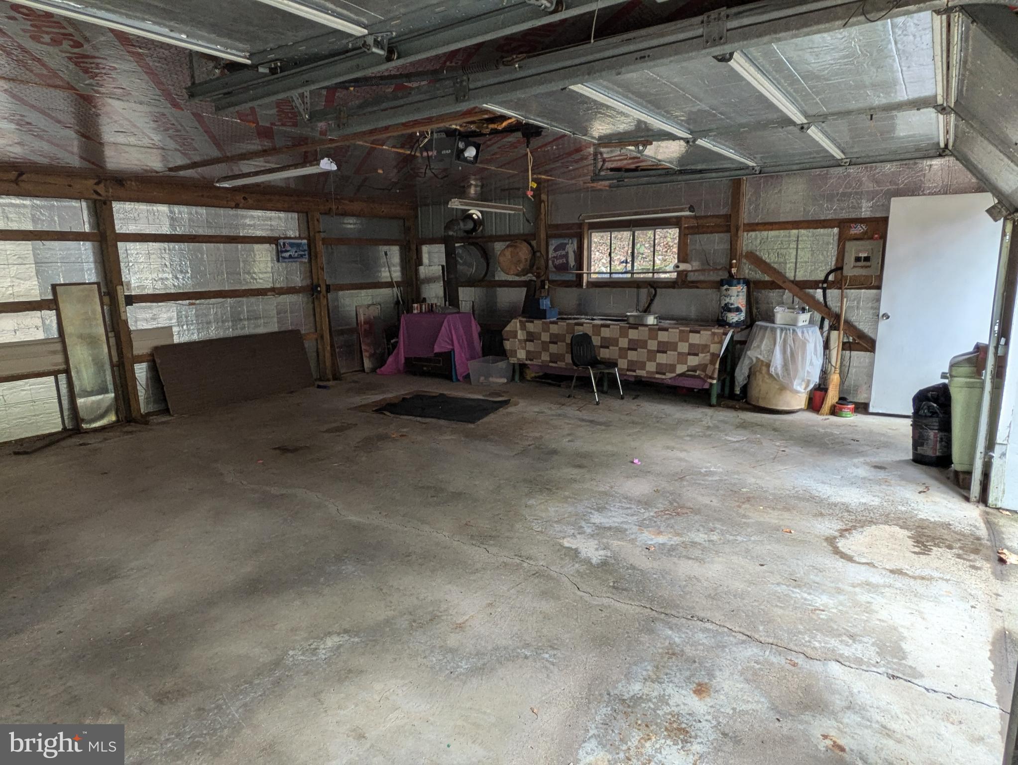 SAVILLE TOWNSHIP - Residential