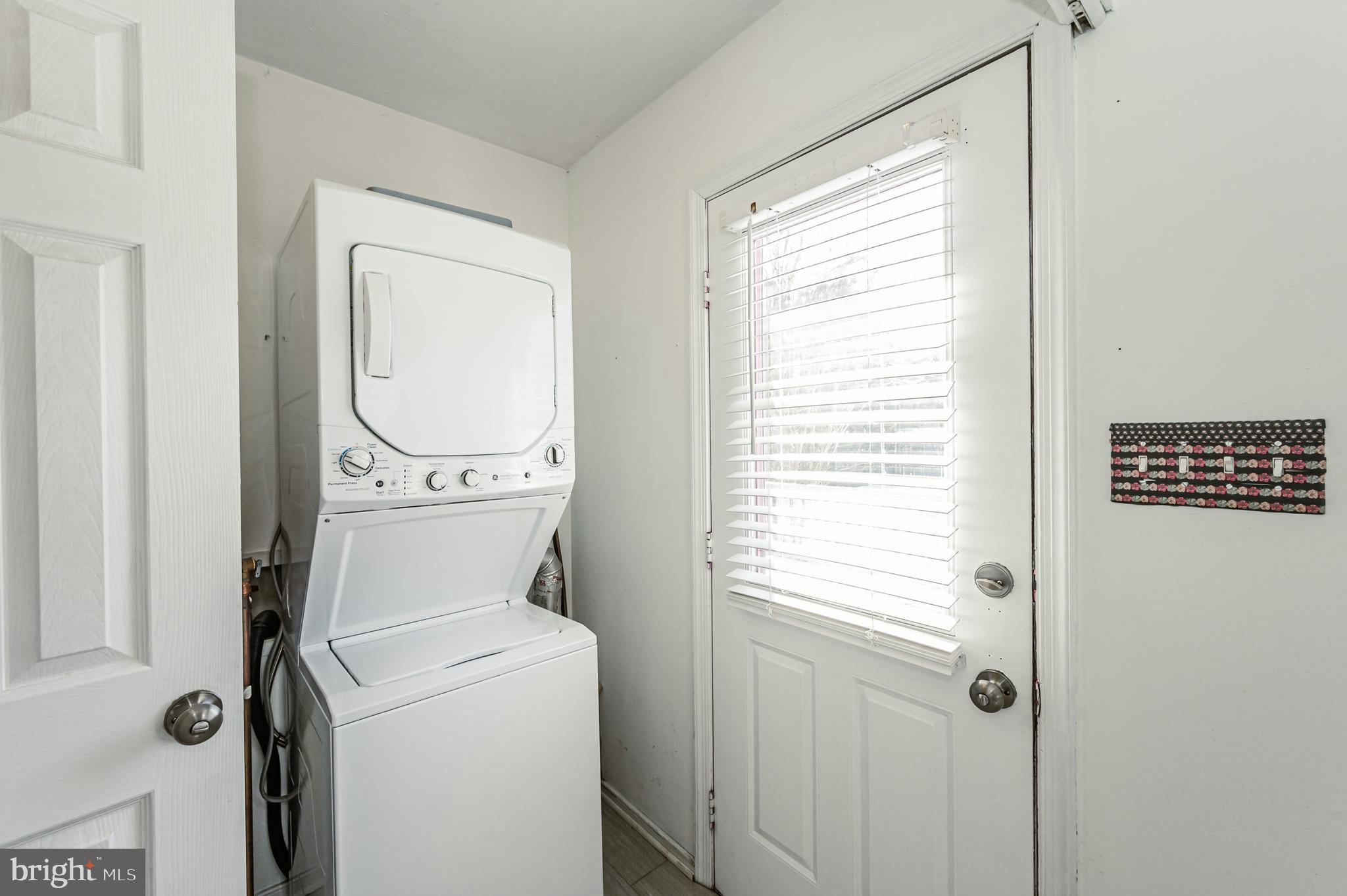 BROOKLAND GDNS ADDN - Residential