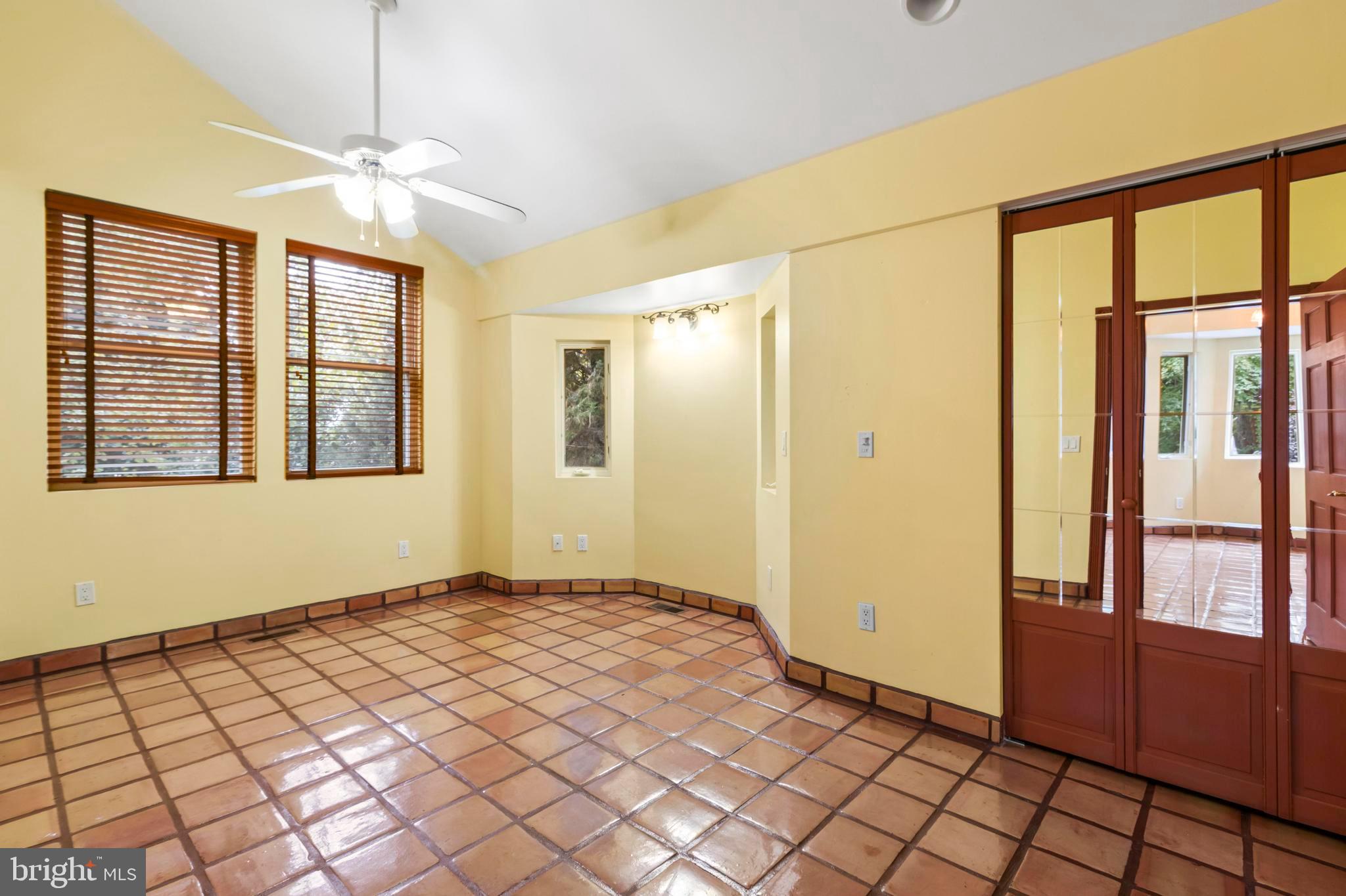 WOODLAND POINT SUB - Residential