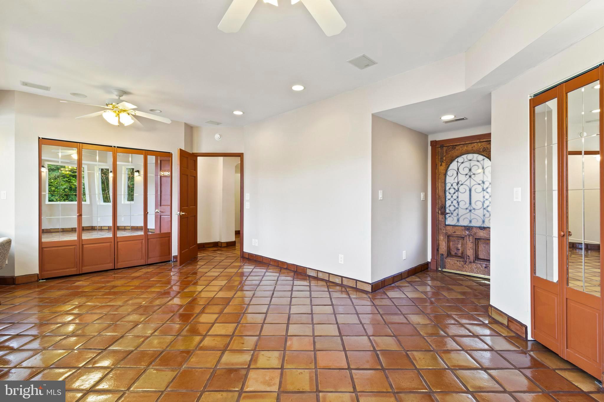 WOODLAND POINT SUB - Residential