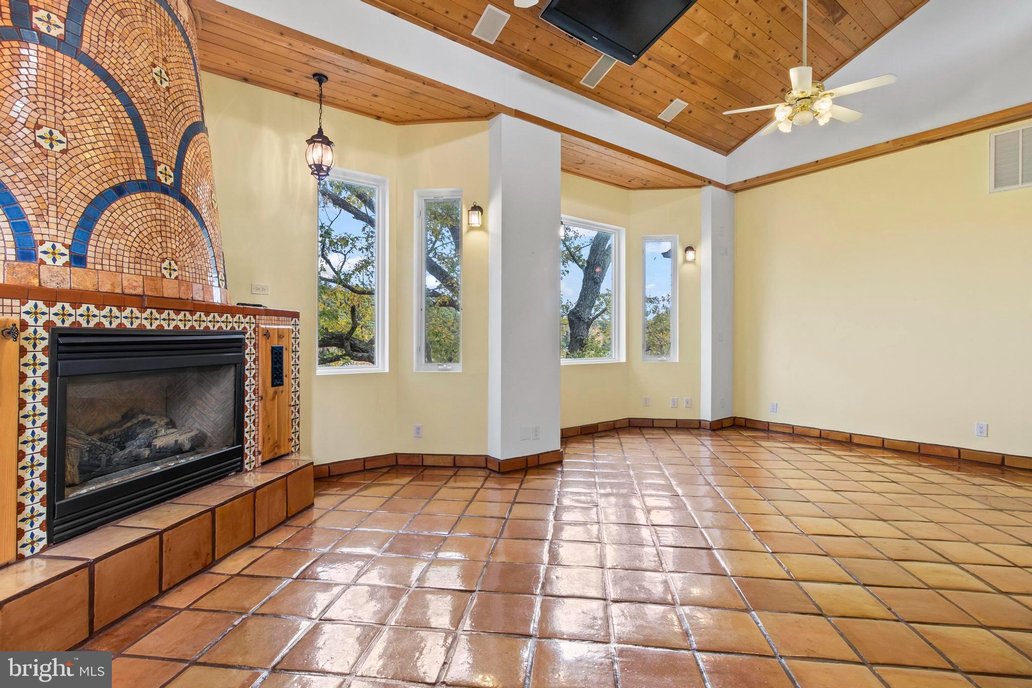 WOODLAND POINT SUB - Residential