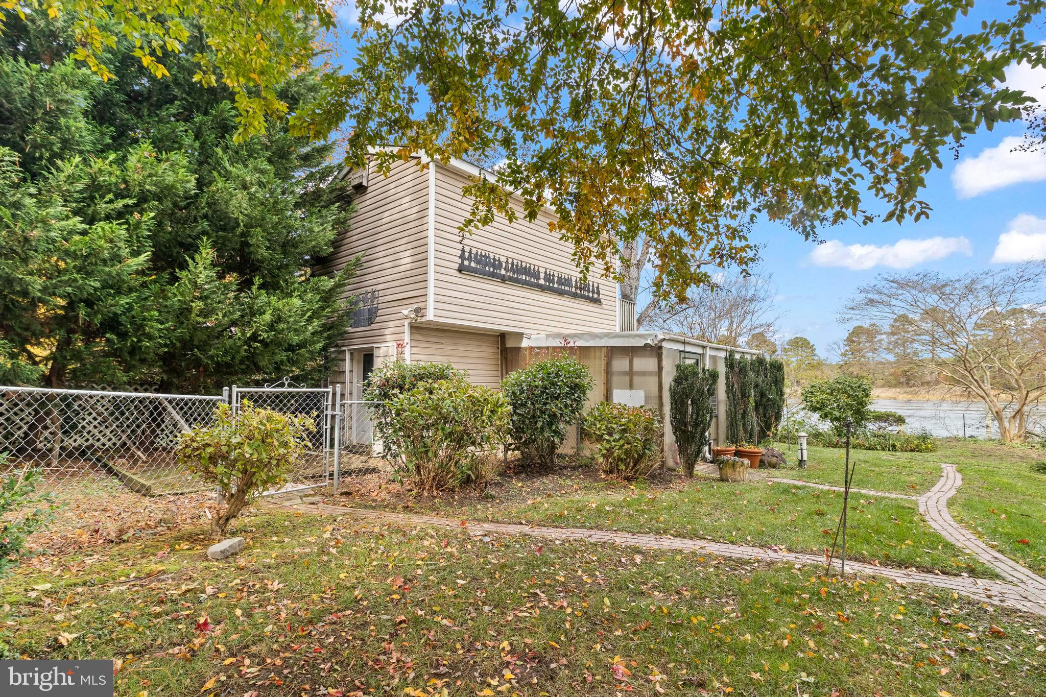 WOODLAND POINT SUB - Residential