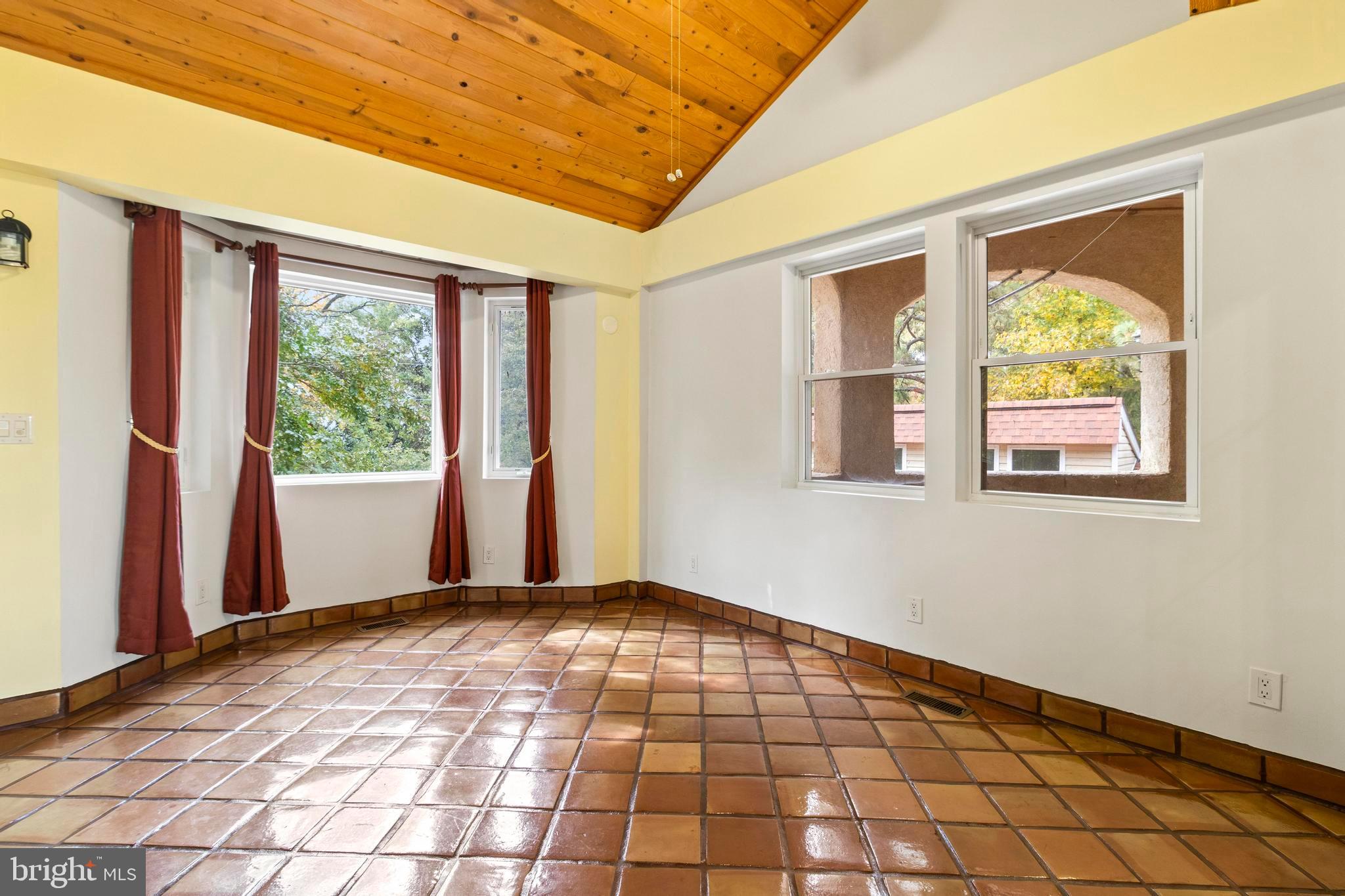 WOODLAND POINT SUB - Residential