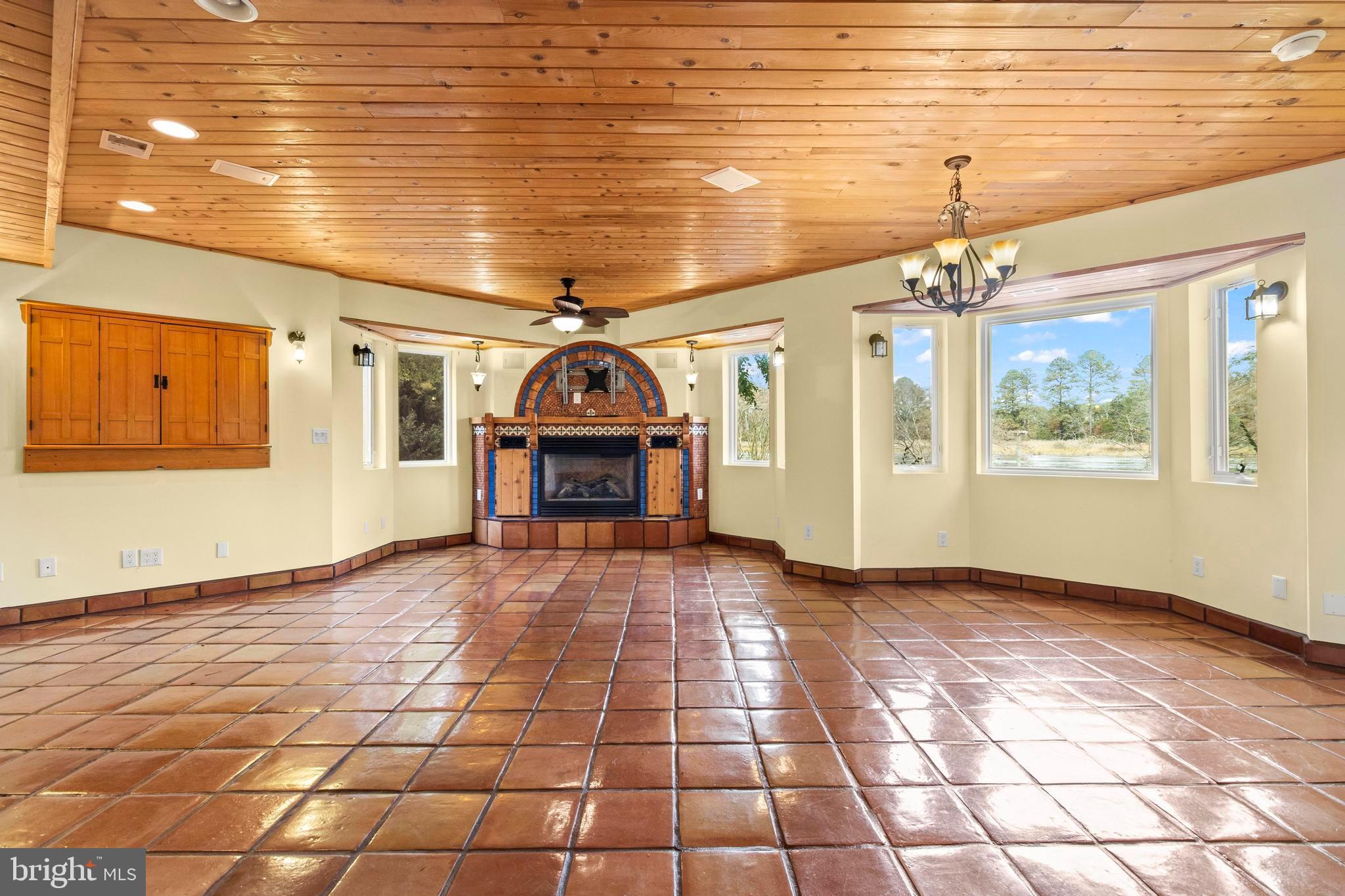 WOODLAND POINT SUB - Residential