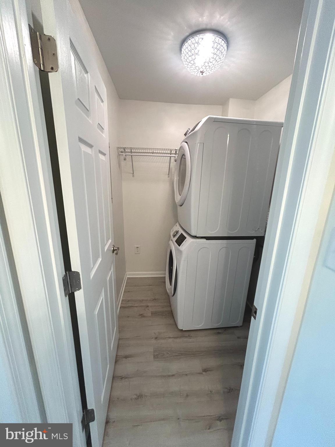 THE FALLS GARDEN - Residential Lease