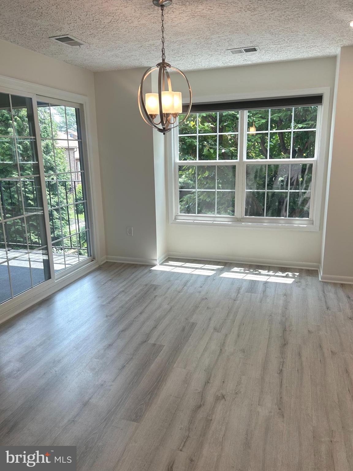 THE FALLS GARDEN - Residential Lease
