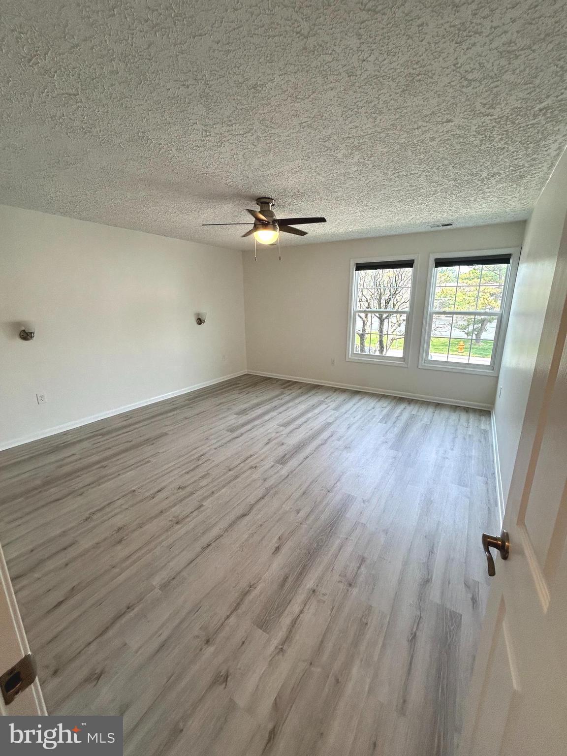 THE FALLS GARDEN - Residential Lease