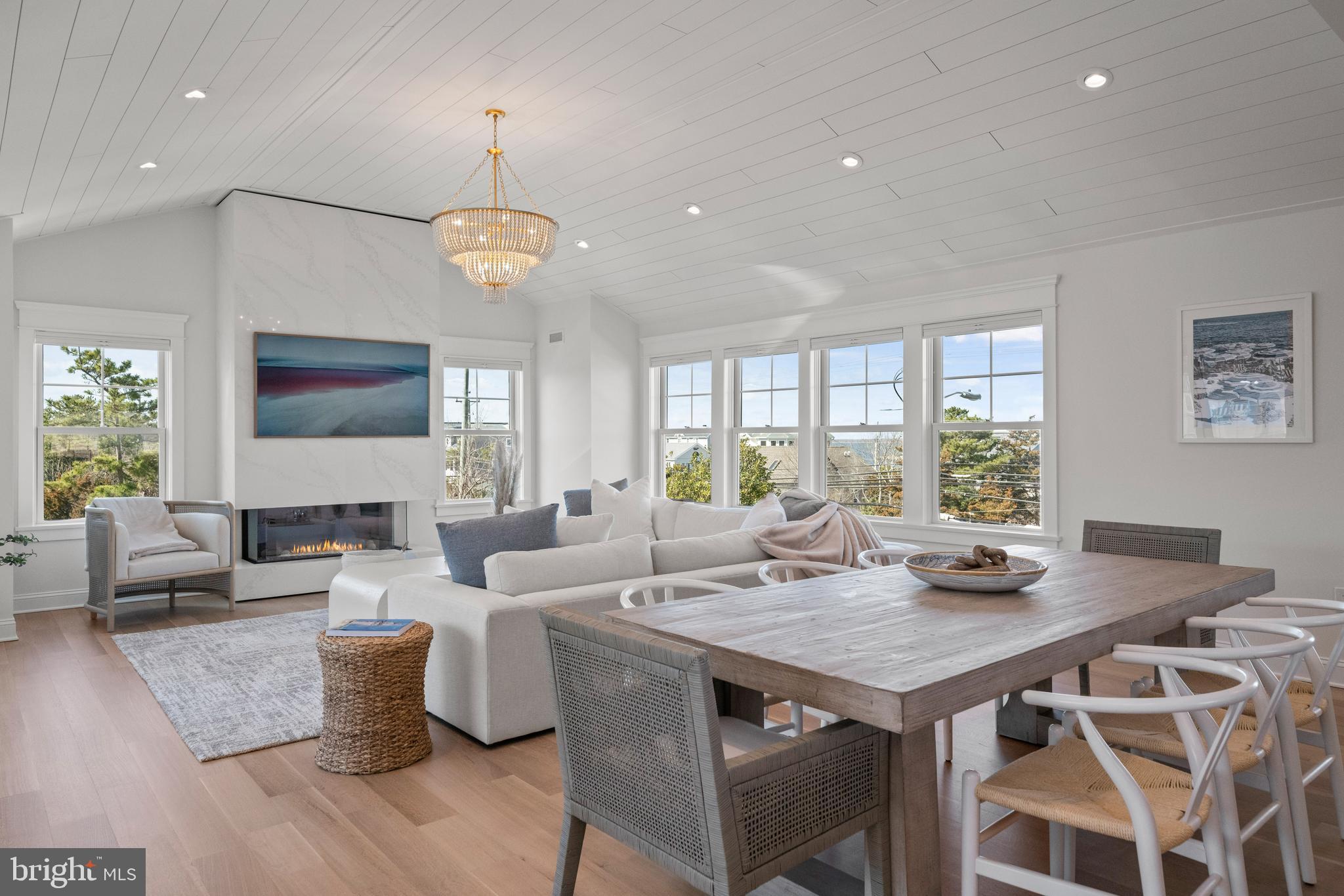 6305A LONG BEACH BOULEVARD