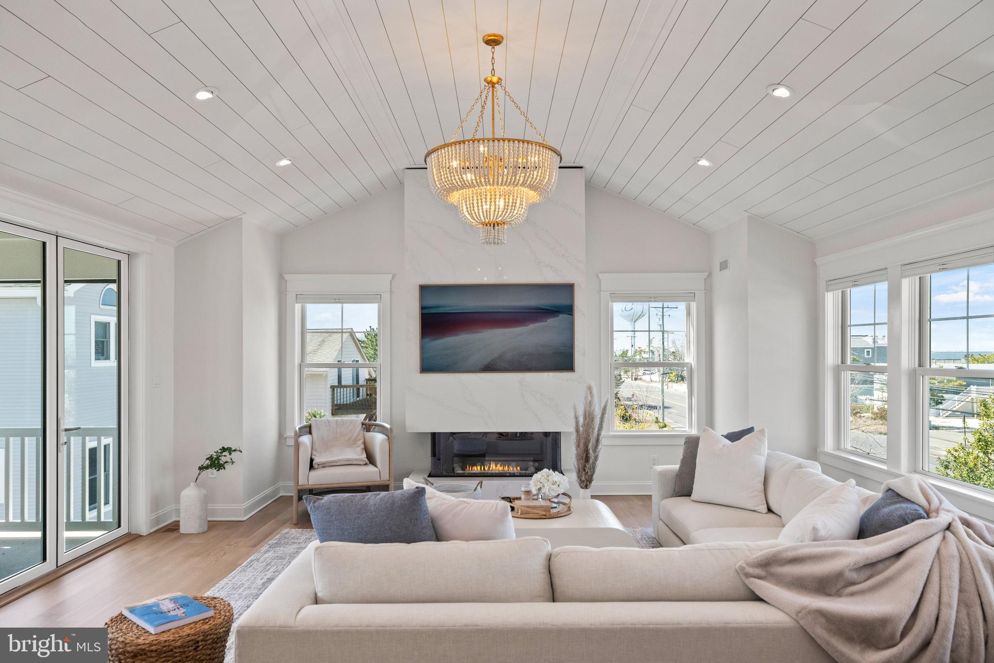 6305A LONG BEACH BOULEVARD