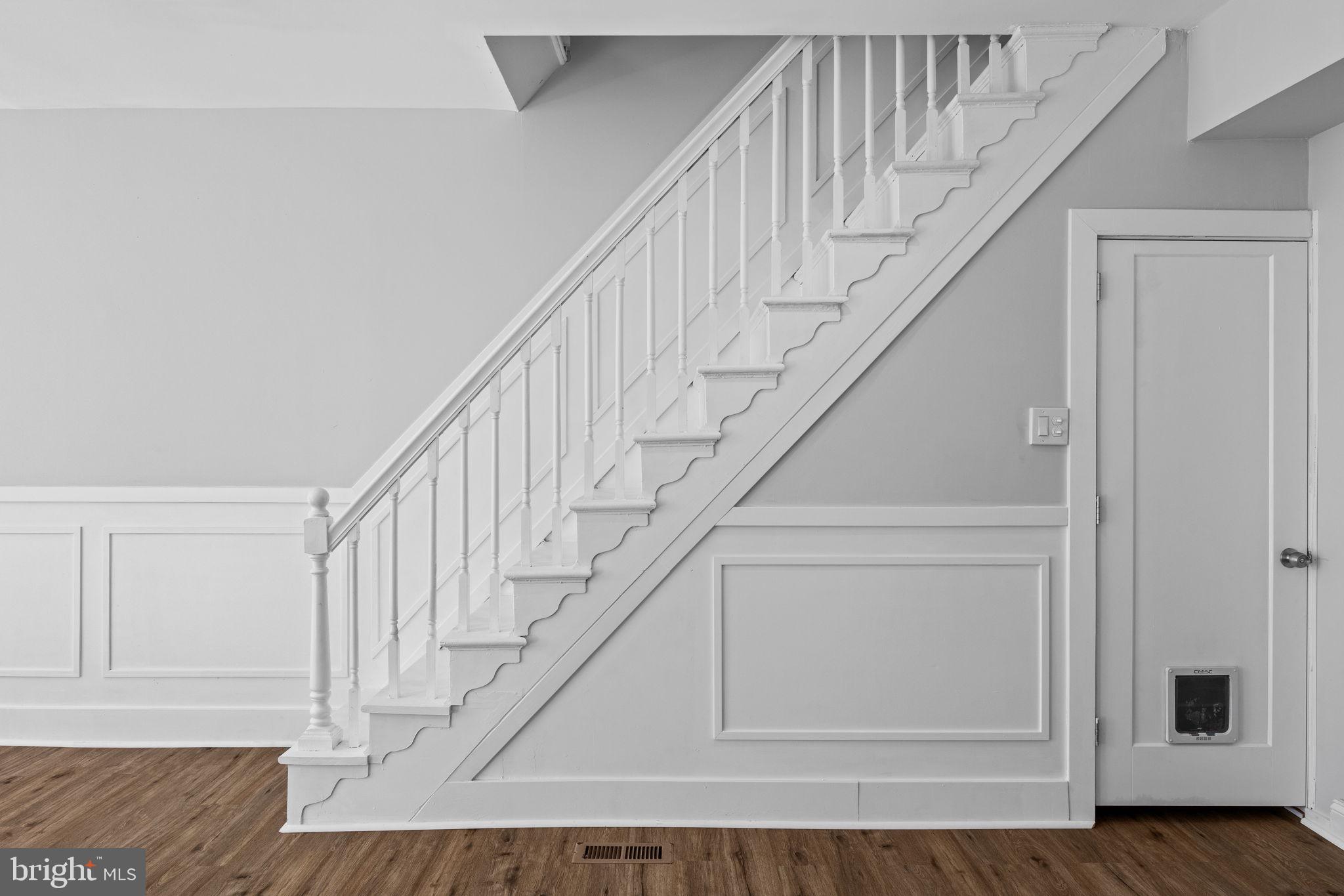 EAST KENSINGTON - Residential