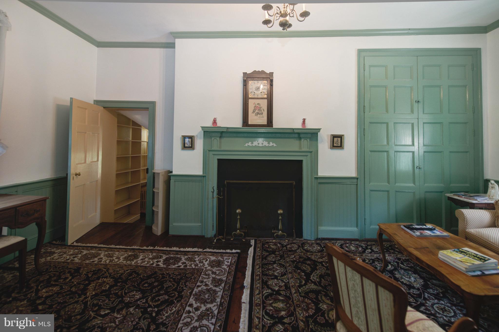 WESTBURY GLEN - Commercial Sale