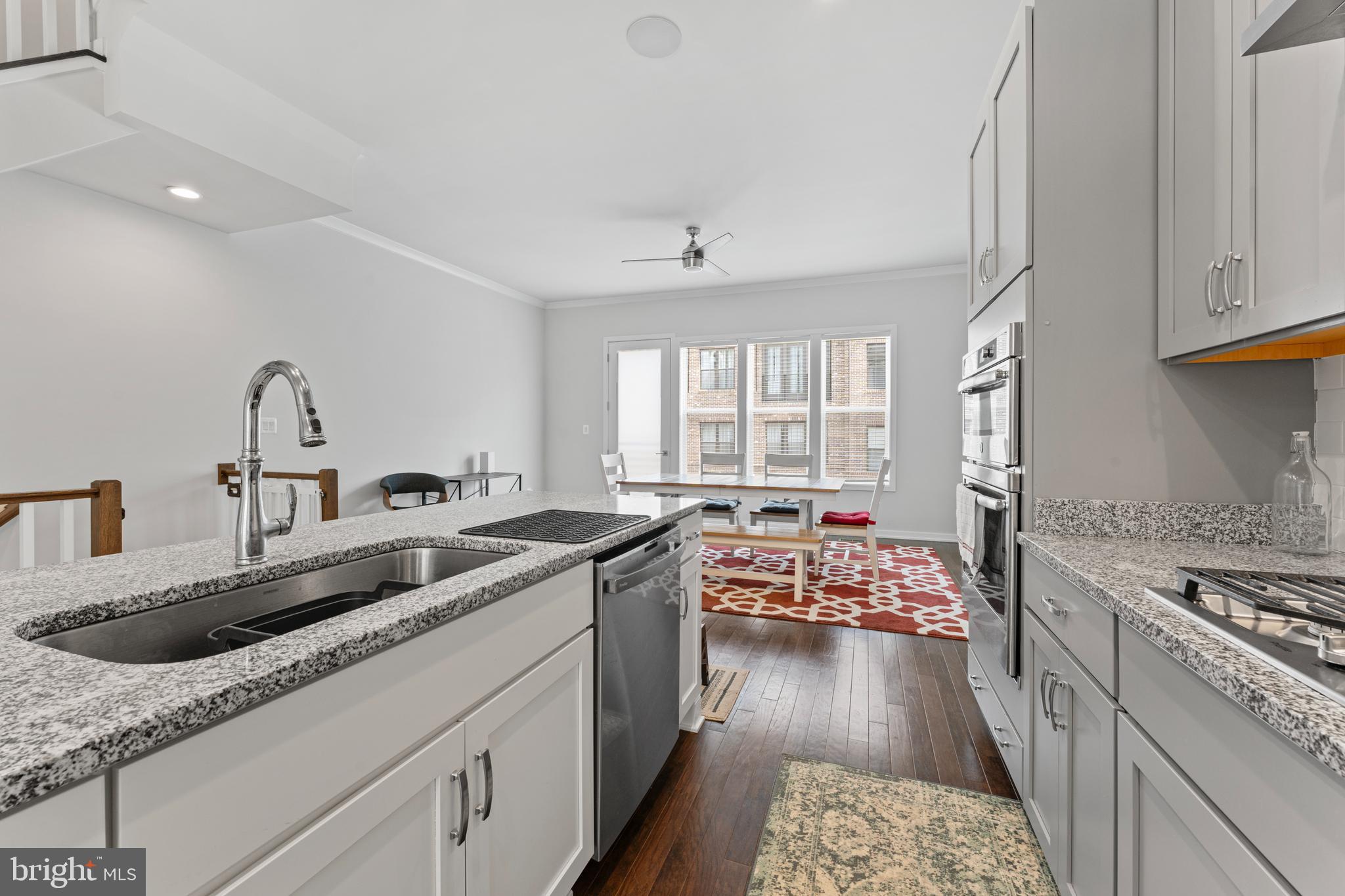 COMMONWEALTH PLACE AT WESTFIELDS - Residential