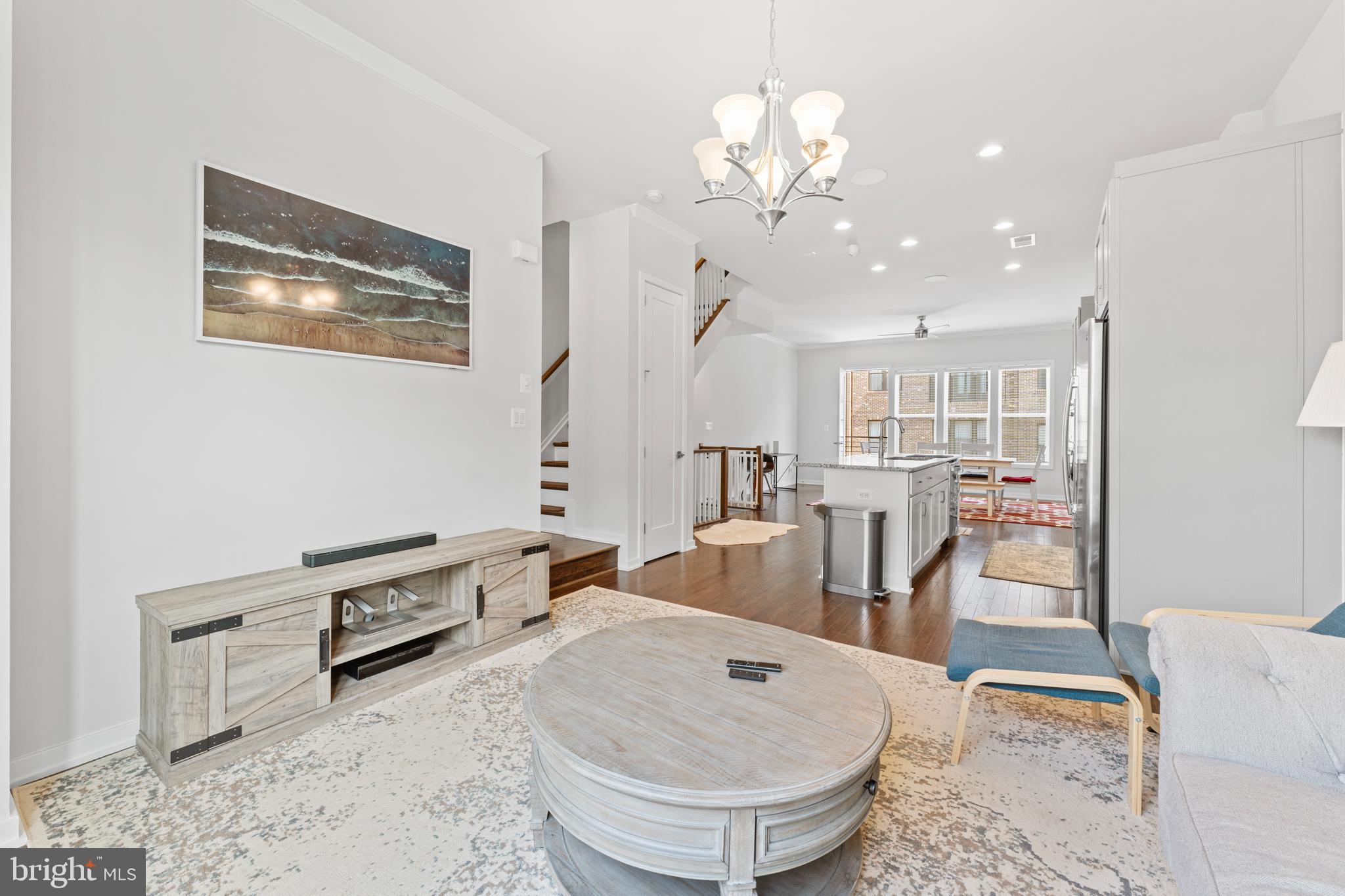 COMMONWEALTH PLACE AT WESTFIELDS - Residential