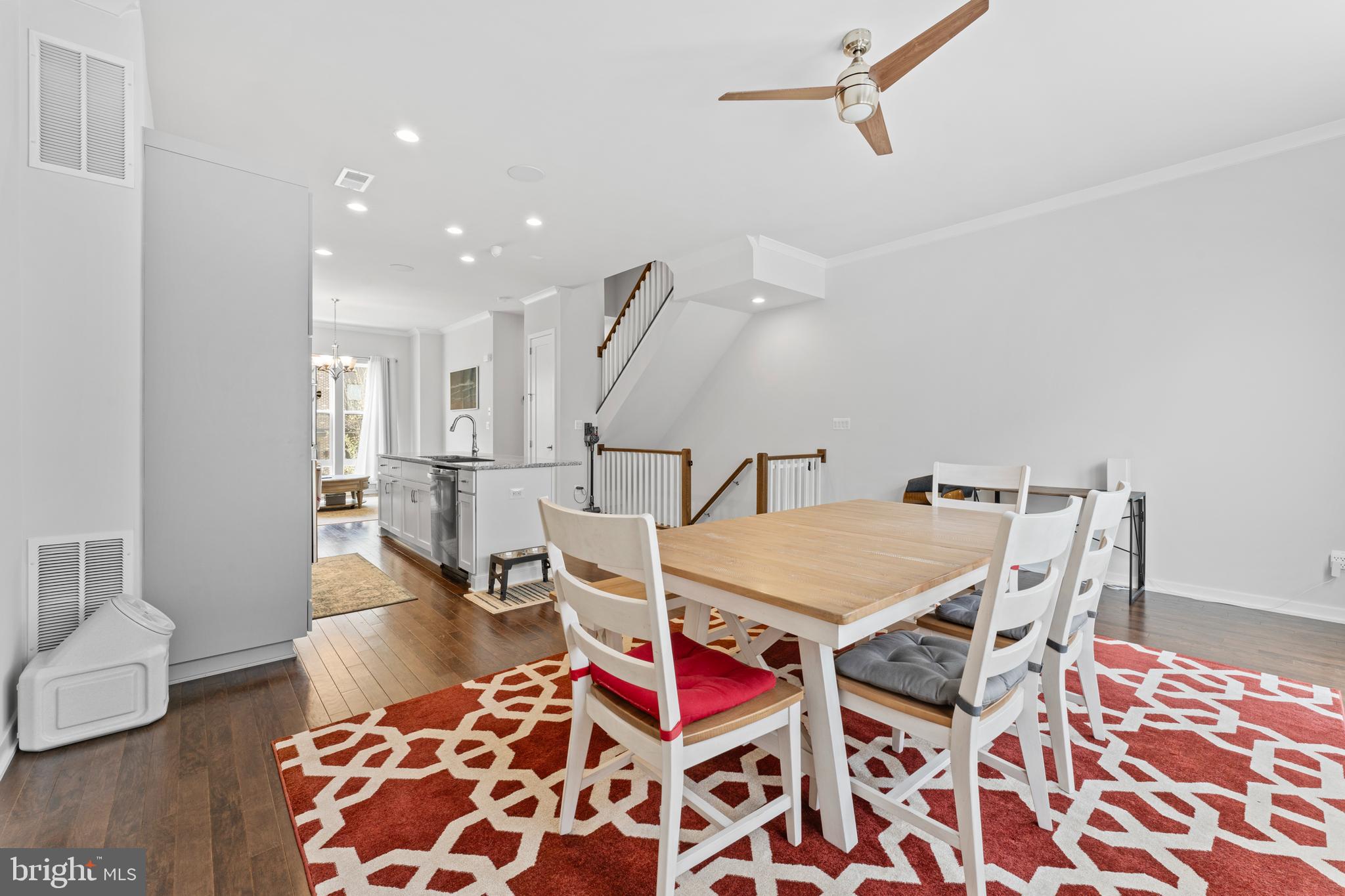 COMMONWEALTH PLACE AT WESTFIELDS - Residential