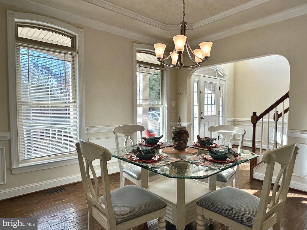 FOX CHASE - Residential