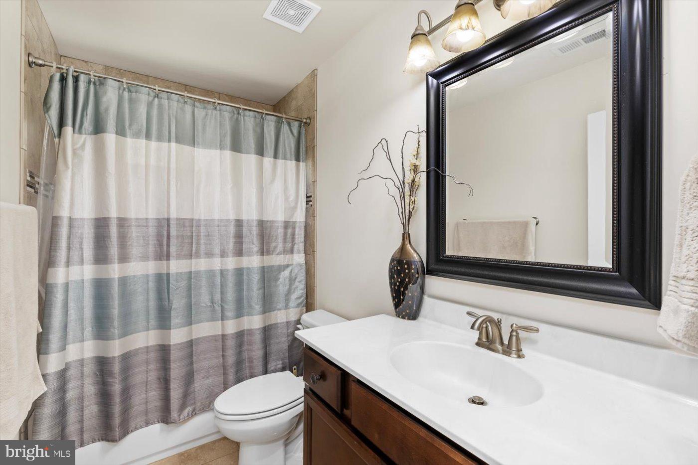 FOX CHASE - Residential