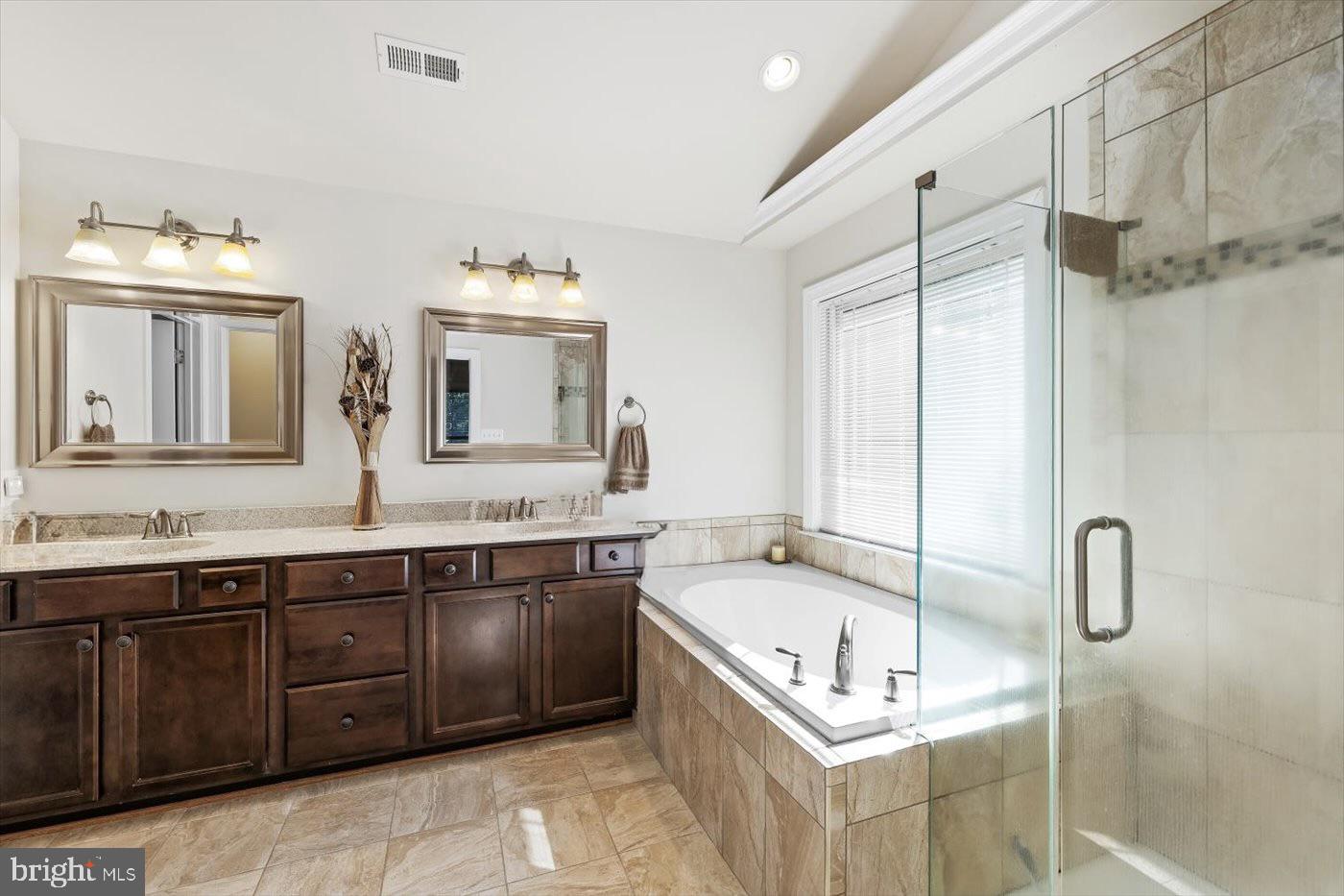 FOX CHASE - Residential