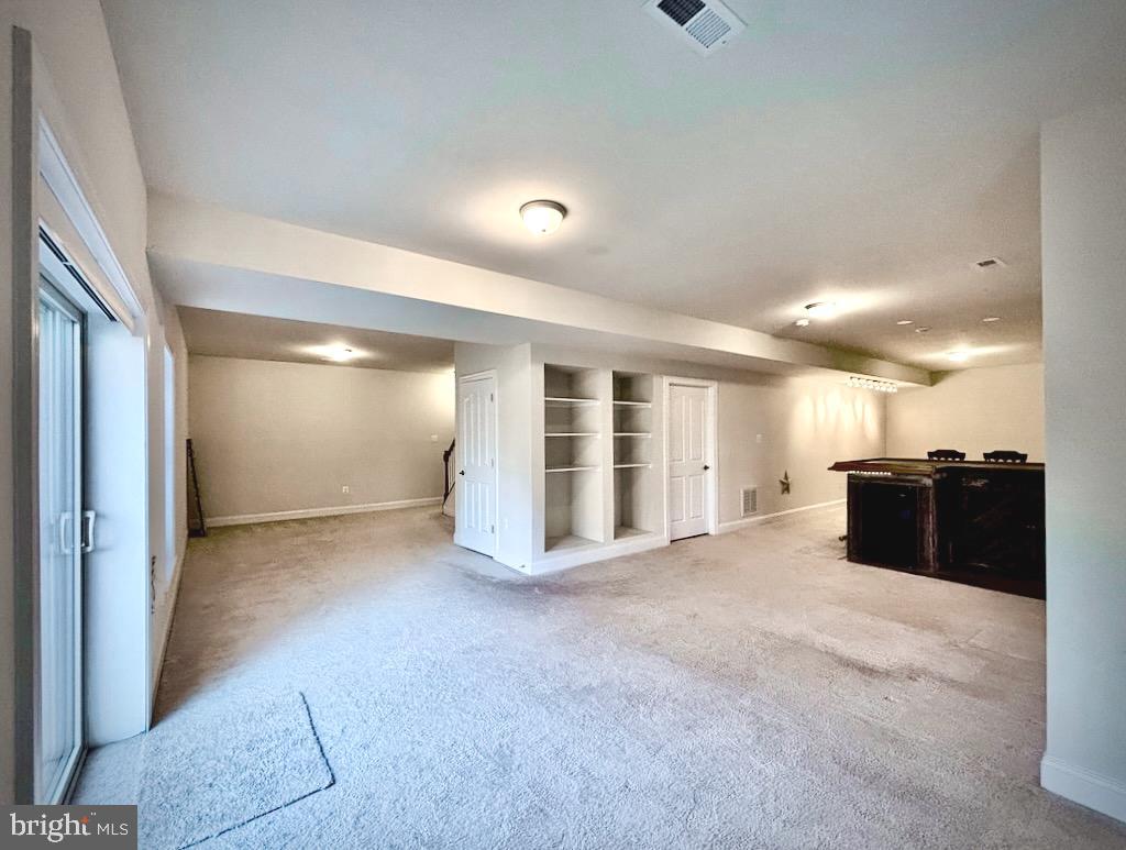 FOX CHASE - Residential