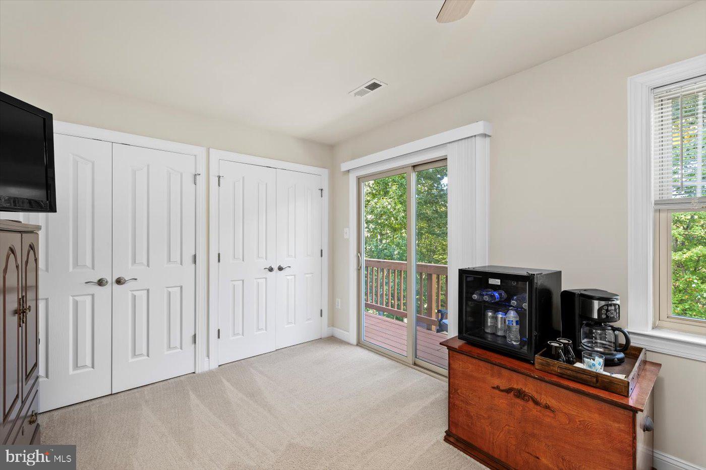 FOX CHASE - Residential