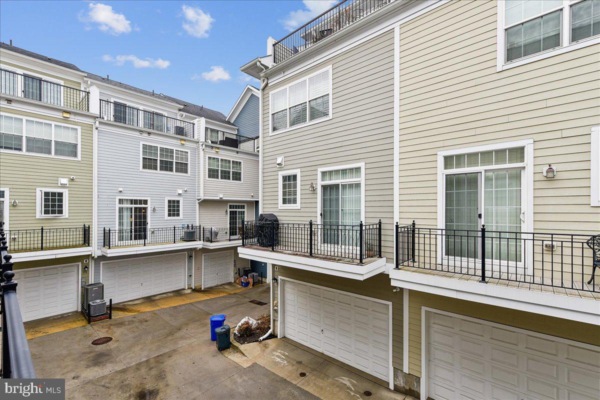 TOWSON GREEN - Residential