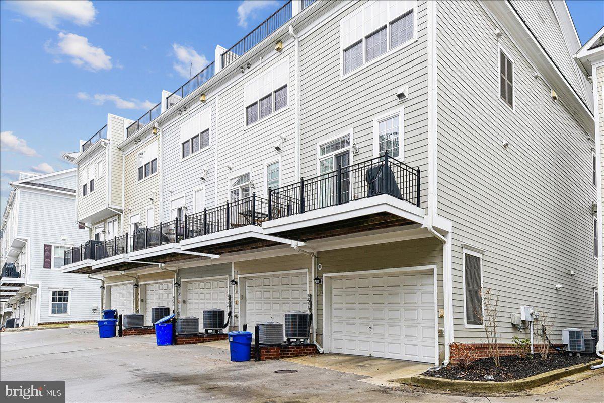 TOWSON GREEN - Residential