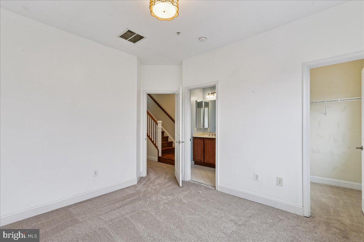 TOWSON GREEN - Residential