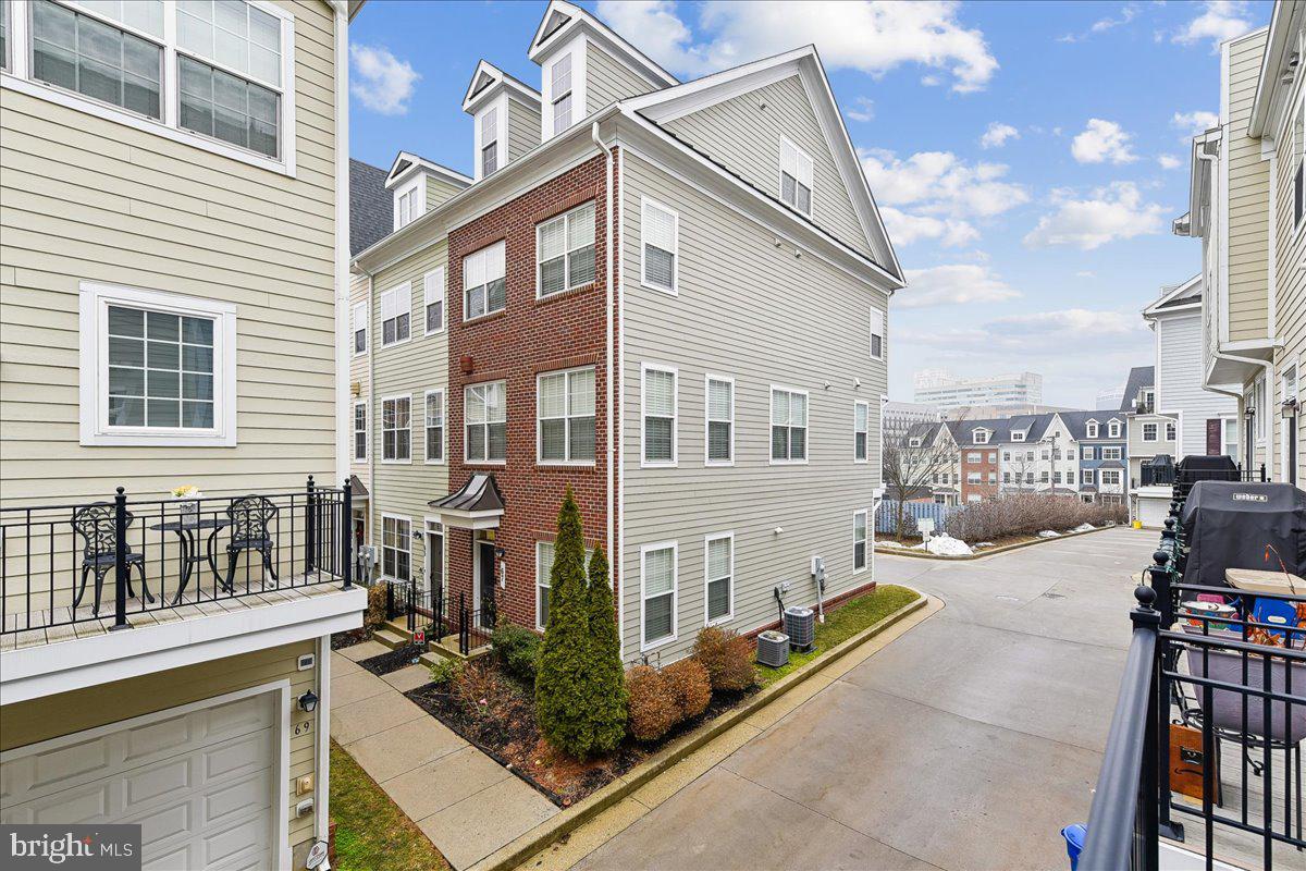 TOWSON GREEN - Residential