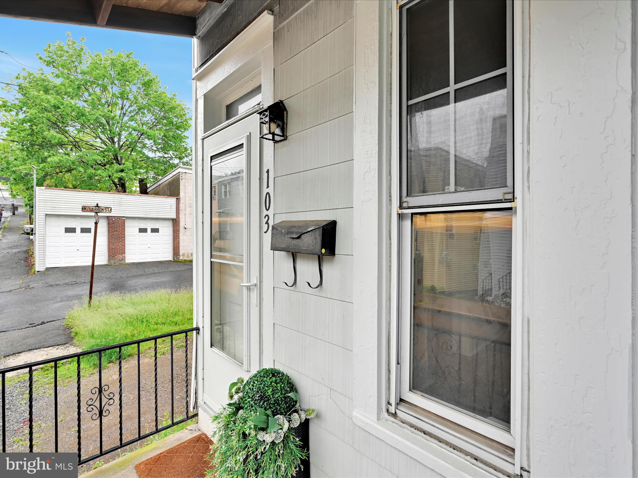 103 N 16TH STREET