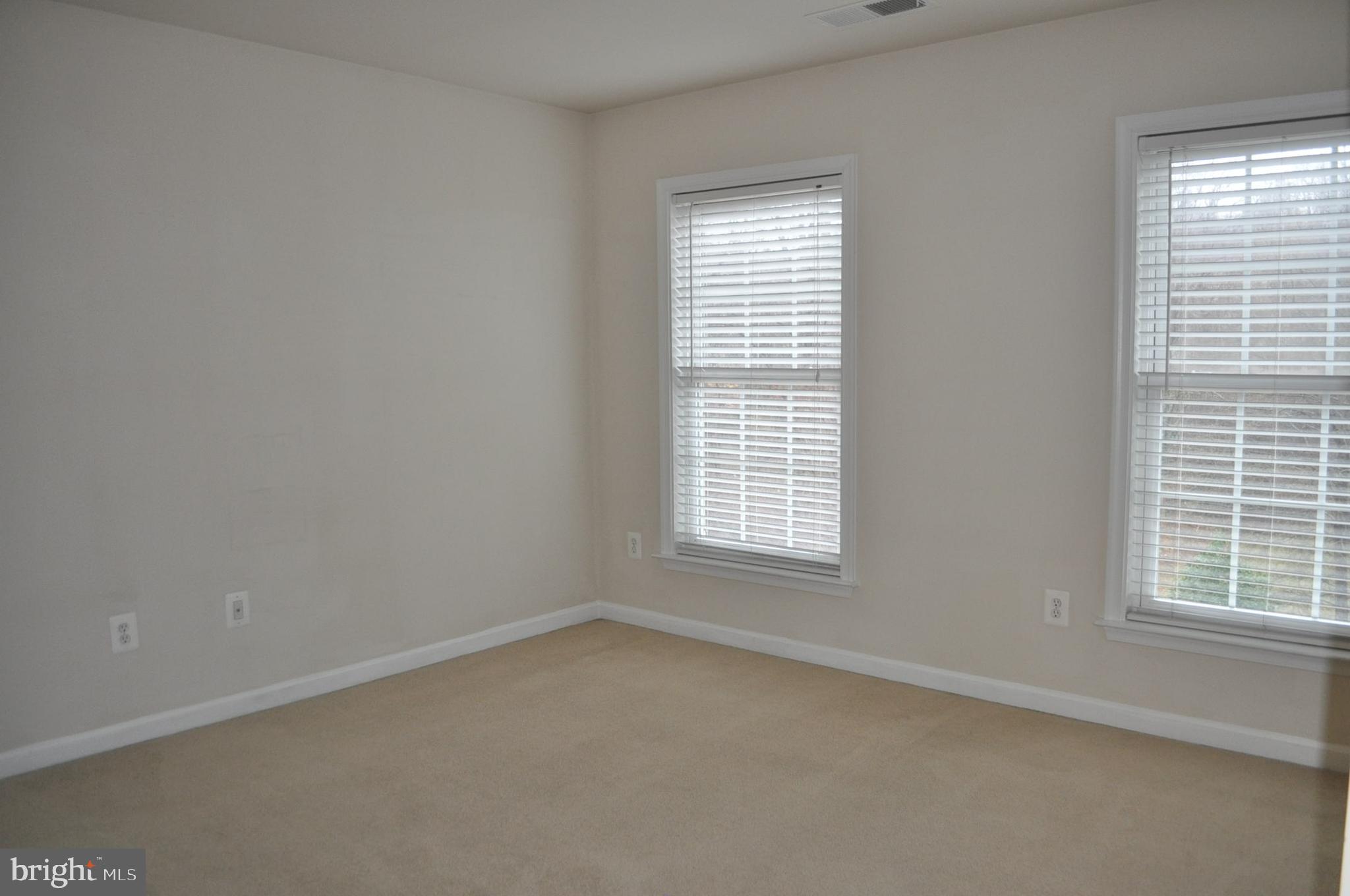 GROVETON WOODS - Residential