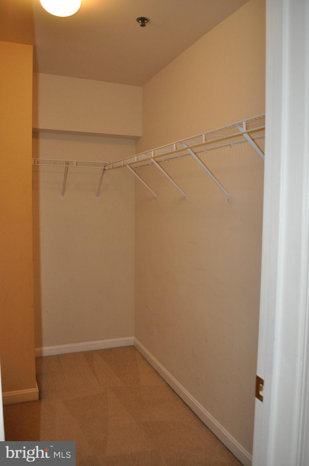 GROVETON WOODS - Residential