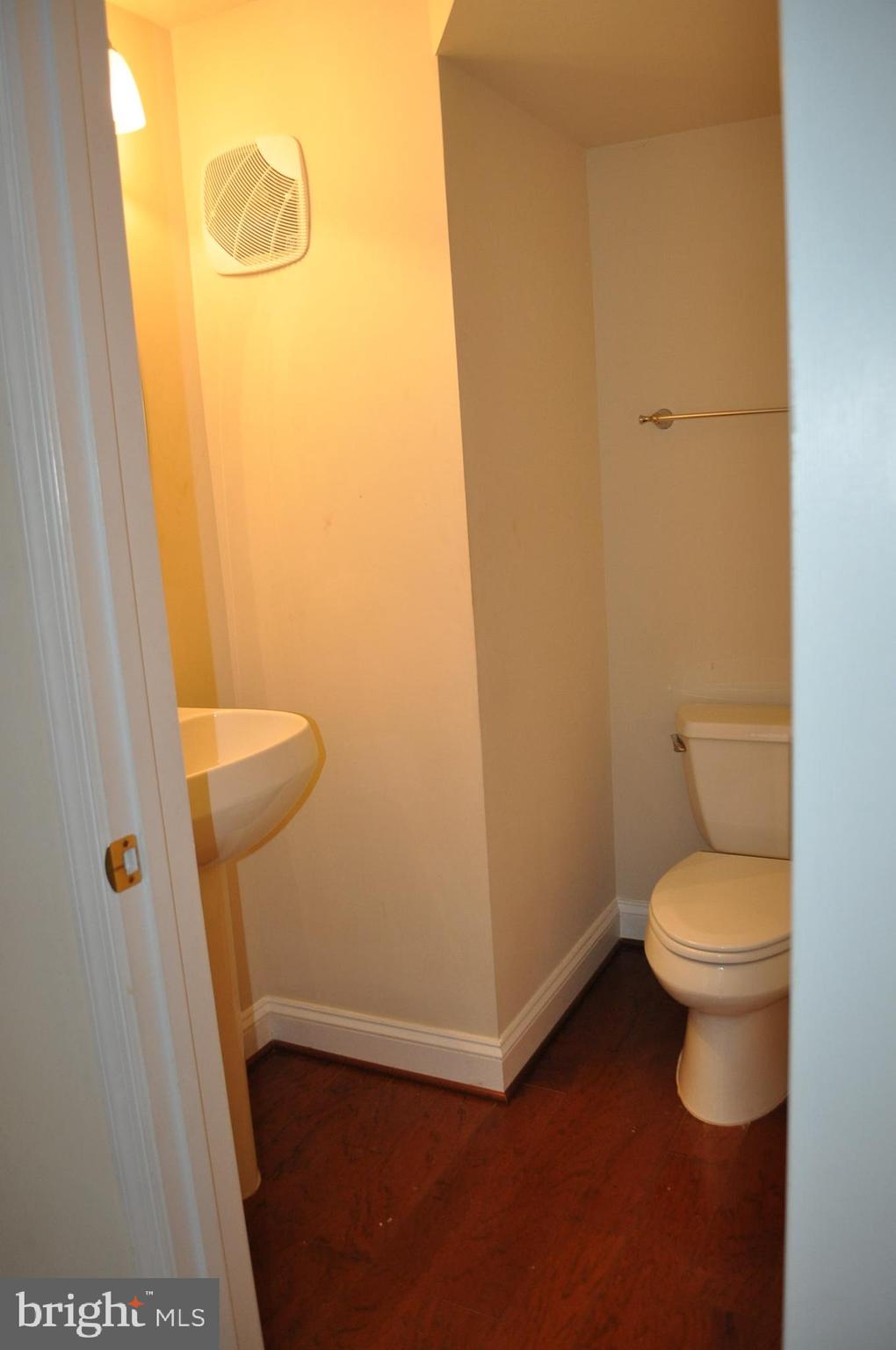 GROVETON WOODS - Residential