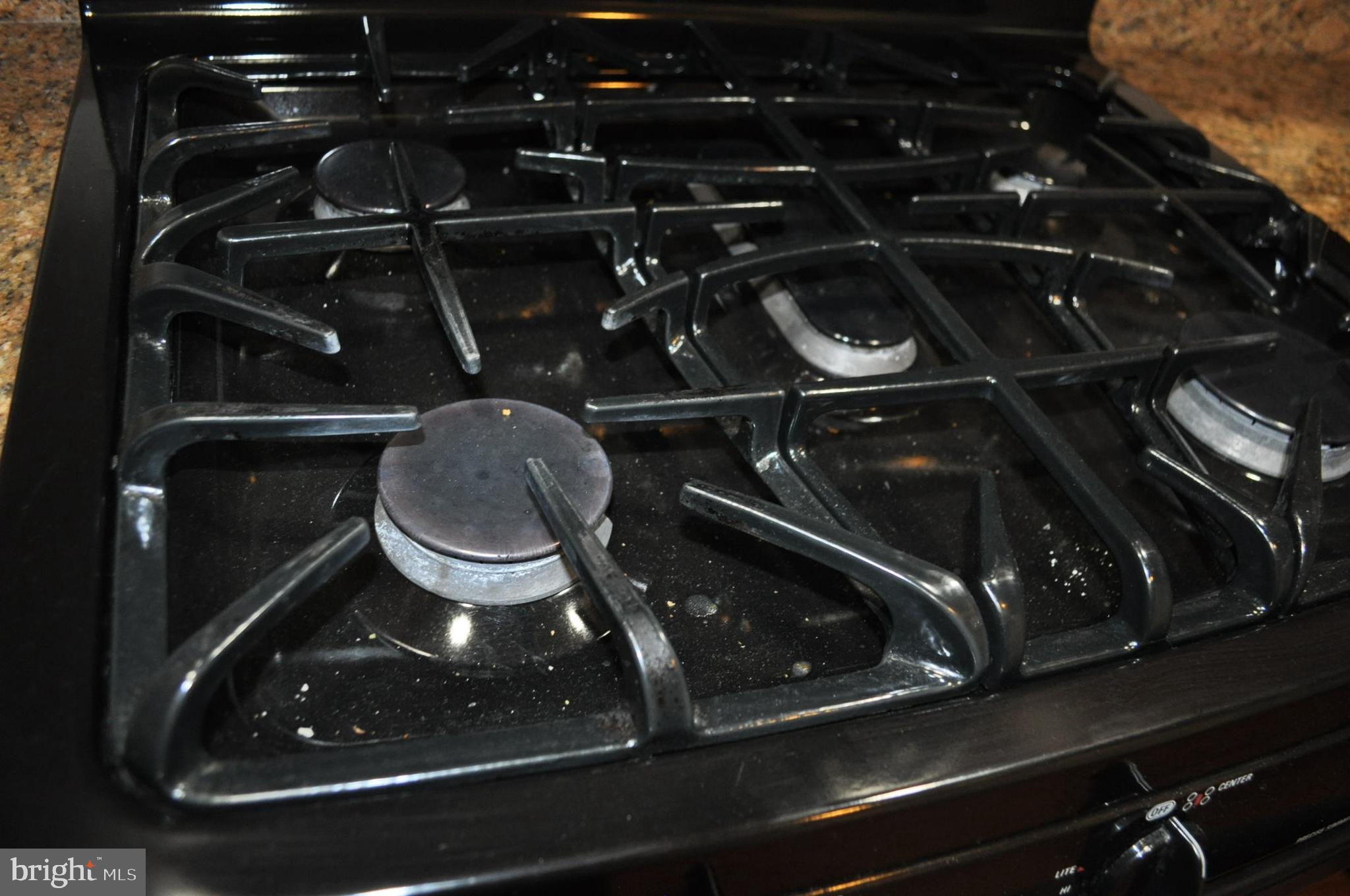 GROVETON WOODS - Residential